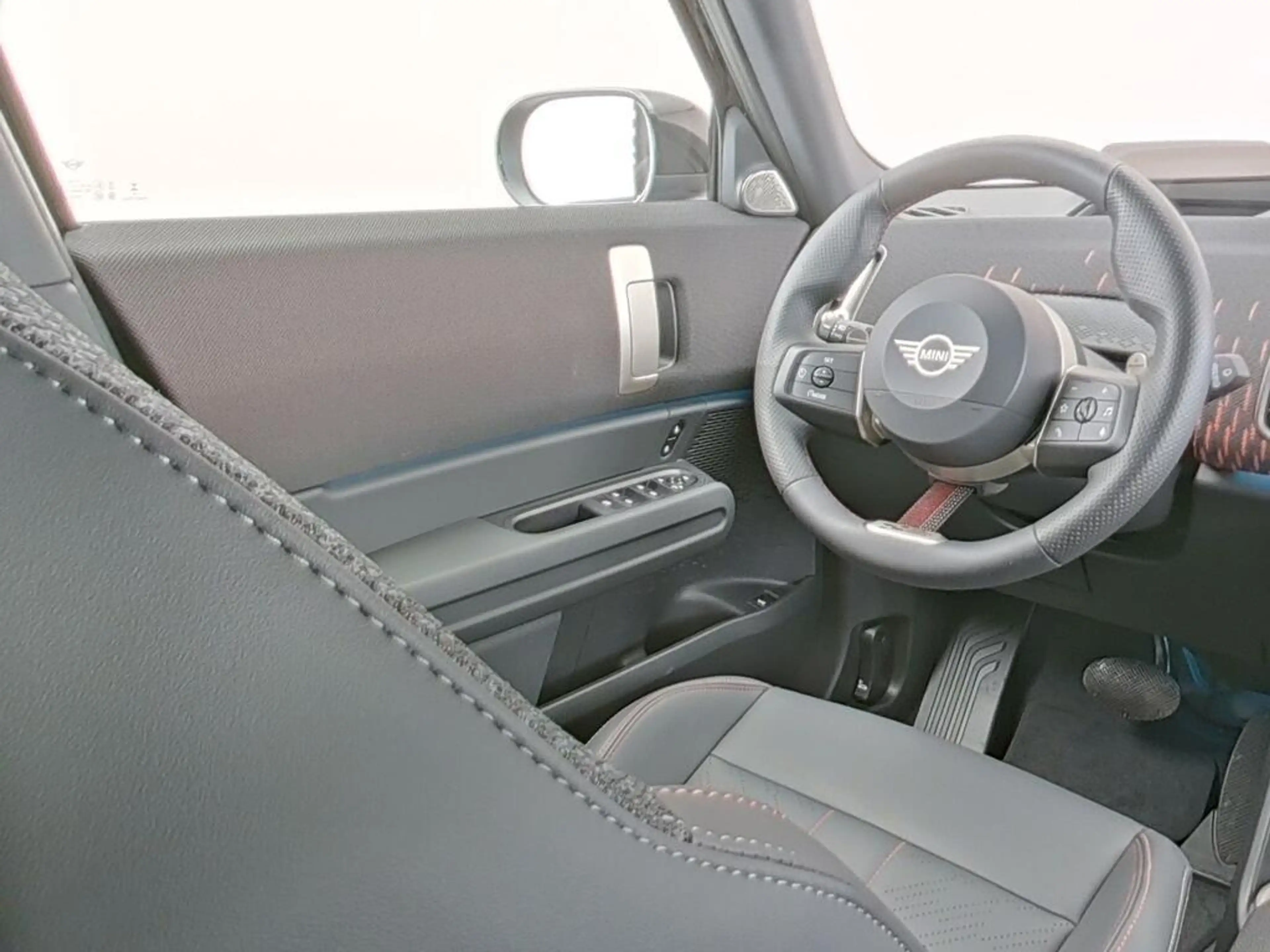 MINI John Cooper Works Countryman S ALL4 L — photo 4