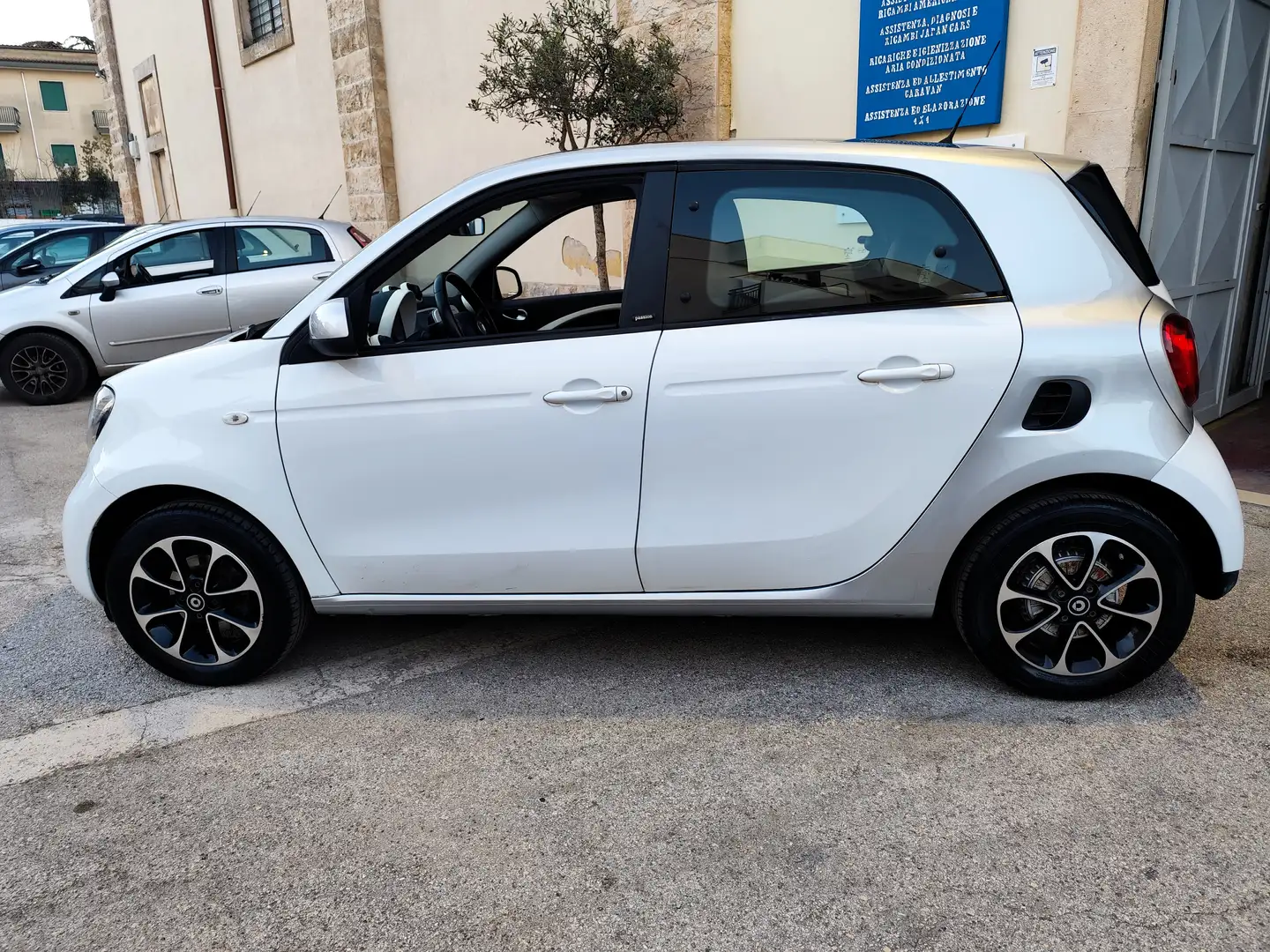 smart forFour Forfour II 2015 1.0 Passion 71cv Weiß - 2