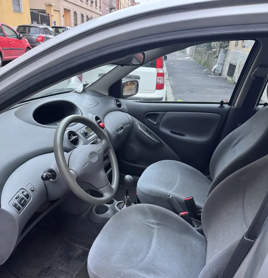 Toyota Yaris 5p, foto 4