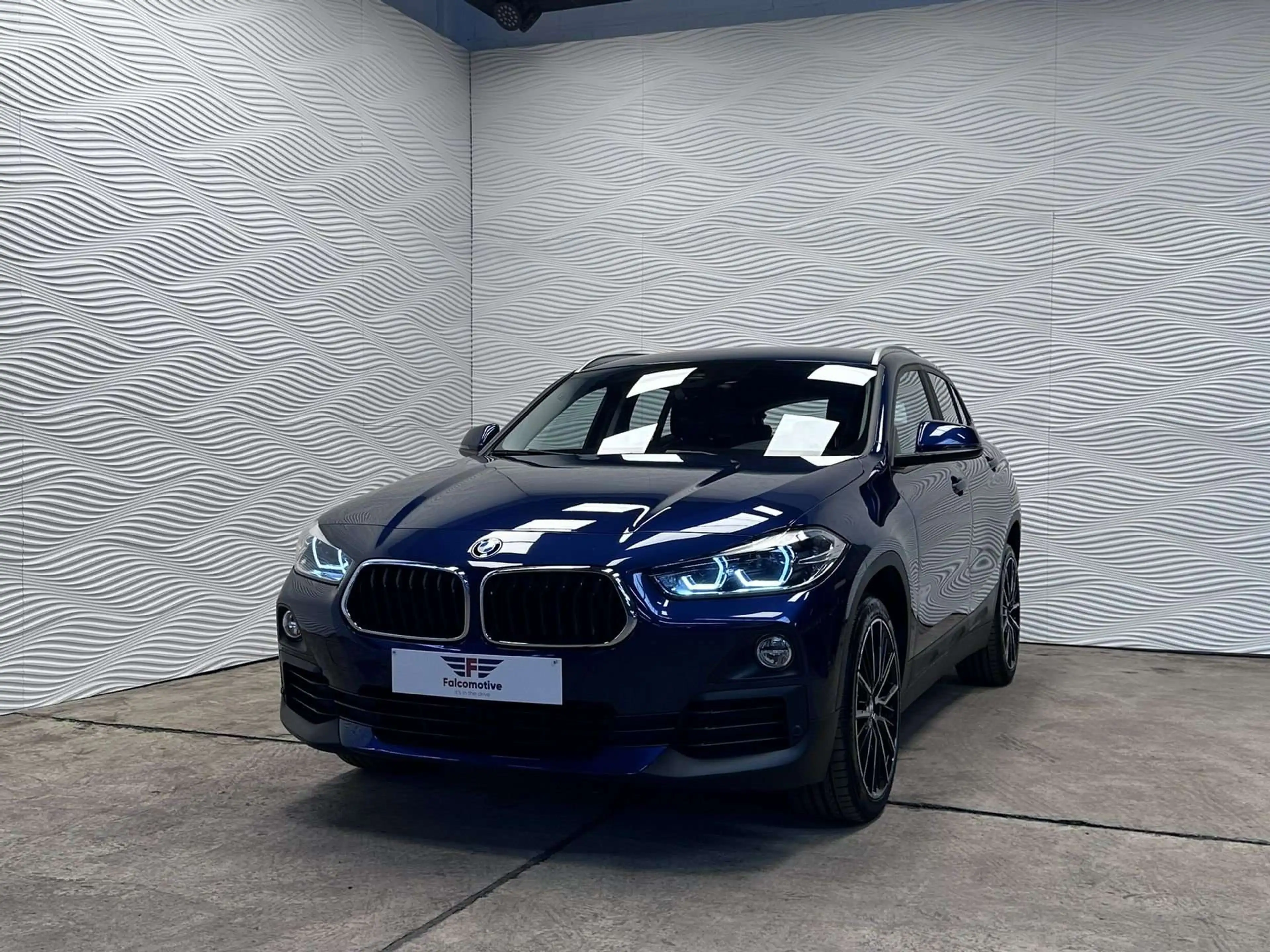 BMW X2 sDrive16d*AUT*NAVI*LEDER*PDC*LED* — photo 4