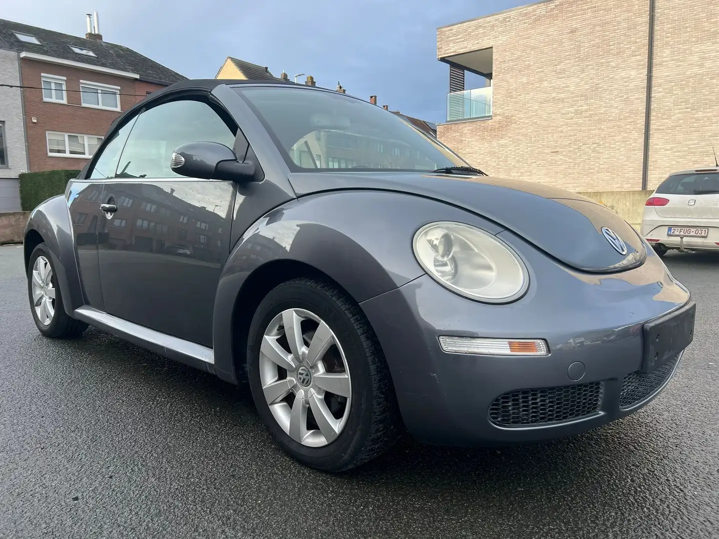 Volkswagen New Beetle New Beetle Cabrio 1.9 TDi United Gri - 2
