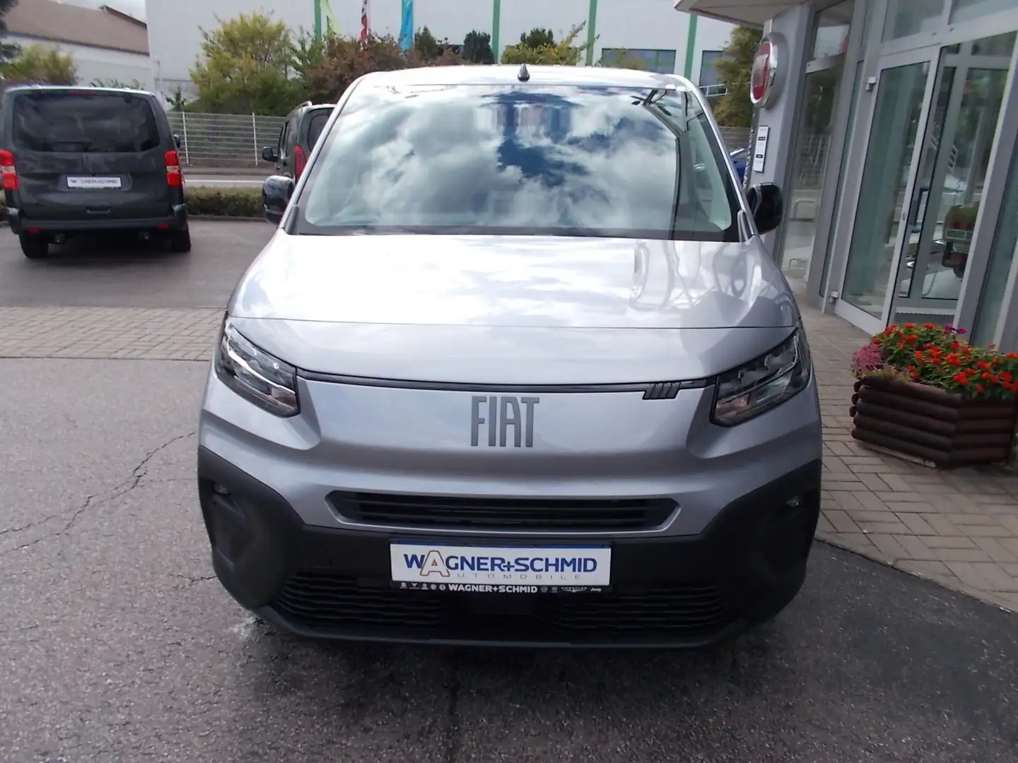 Fiat Doblo Multicab L2 1.5 BlueHDi Silber - 2