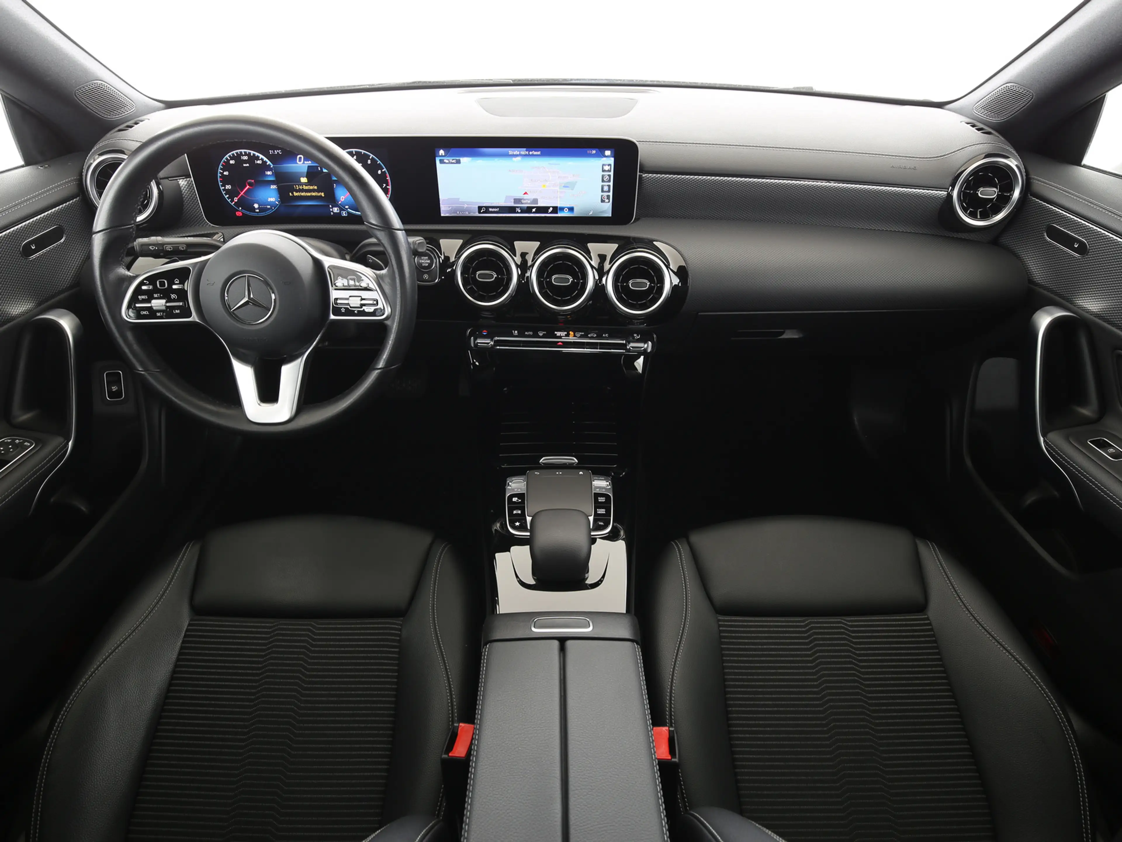 Mercedes-Benz CL A Shooting Brake 180 — photo 11