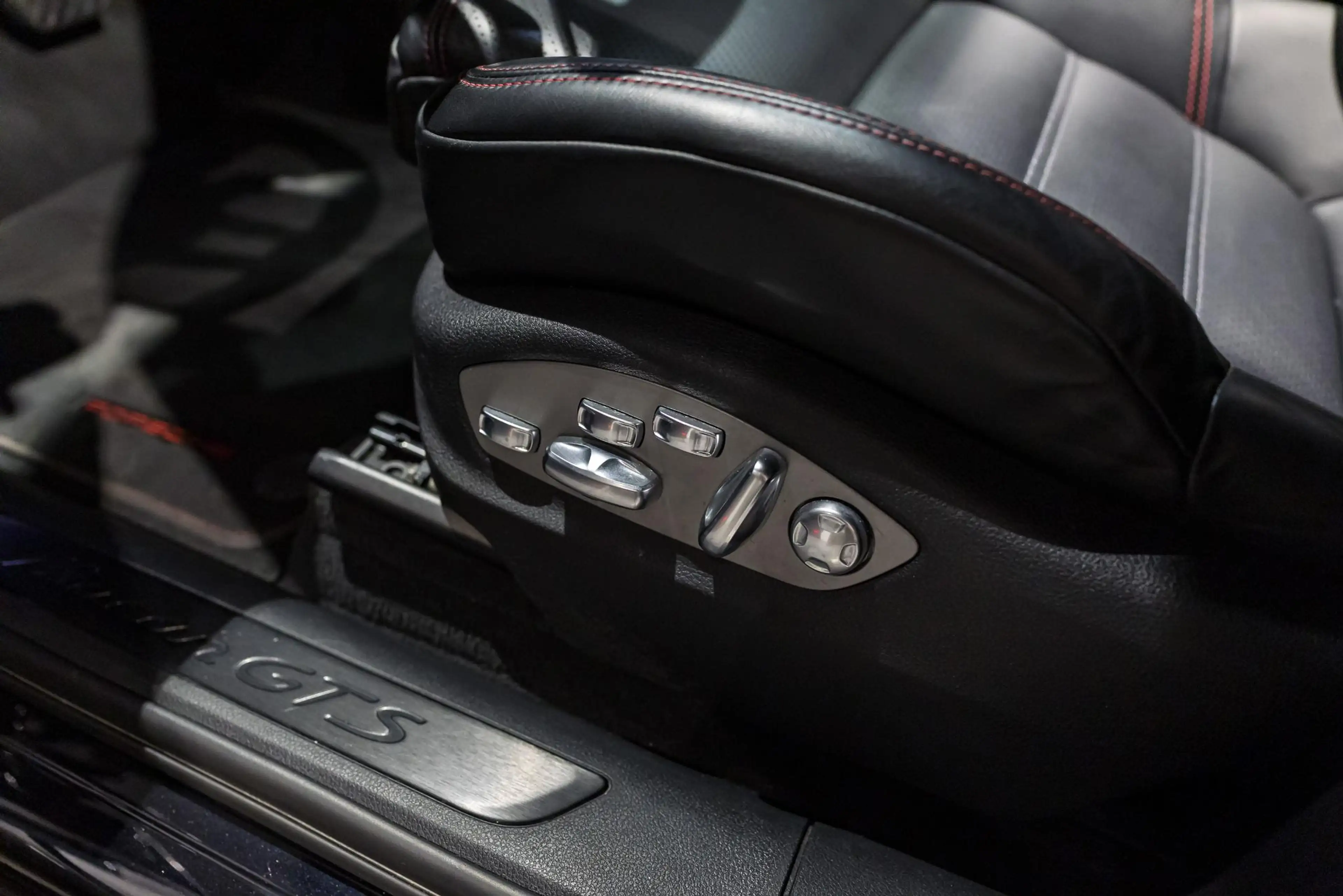 Porsche Macan GTS LICHTE VRACHT METEEN LEVERBAAR | PASM | 18 WEG — photo 10