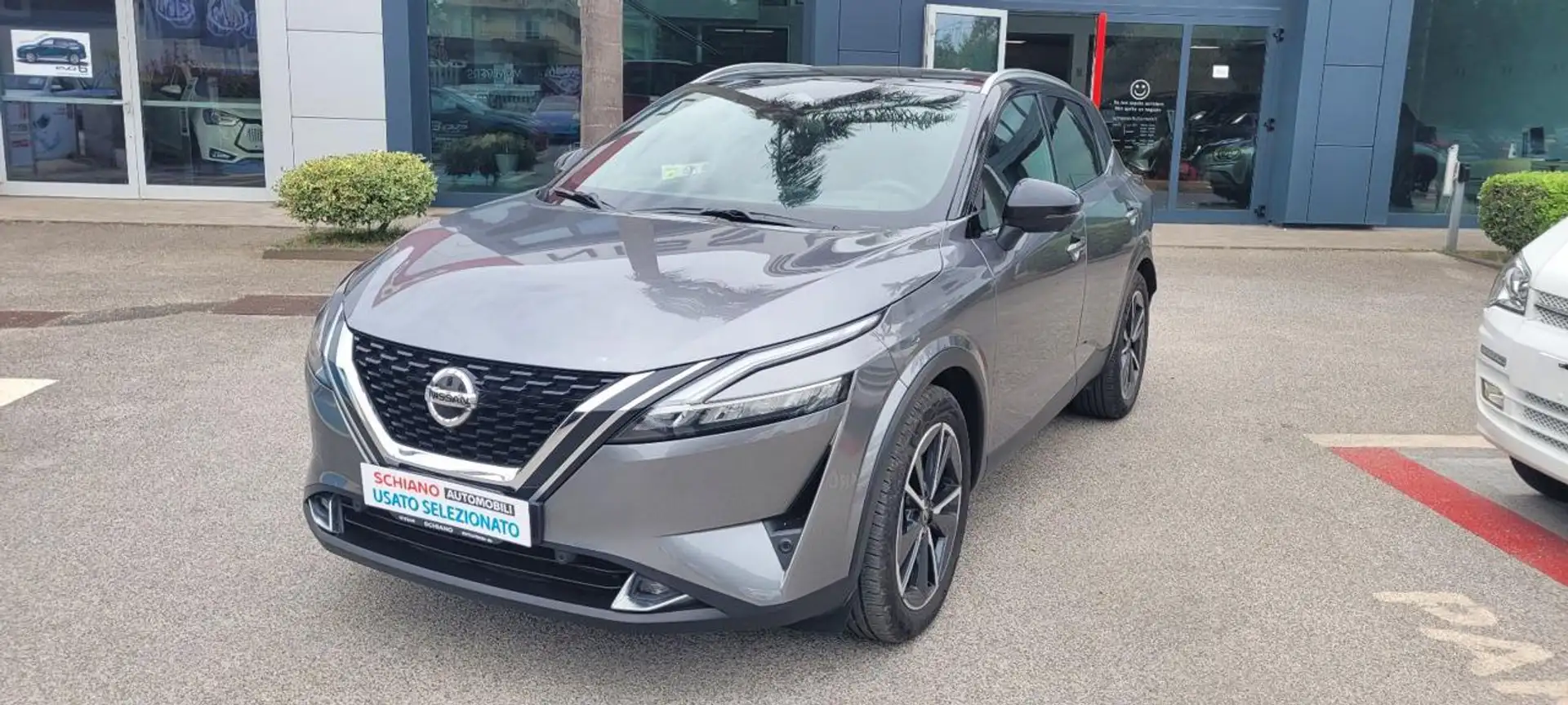 Nissan Qashqai MHEV 158 CV Xtronic 4WD Tekna Grigio - 2