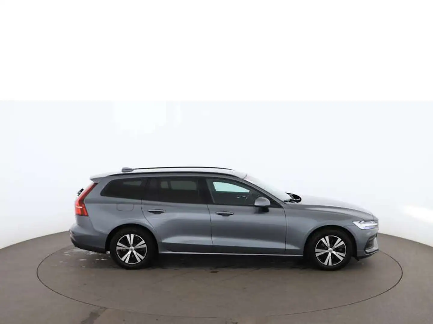 Volvo V60 Kombi D3 Momentum Aut LED AHK NAVI R-CAM Grau - 2