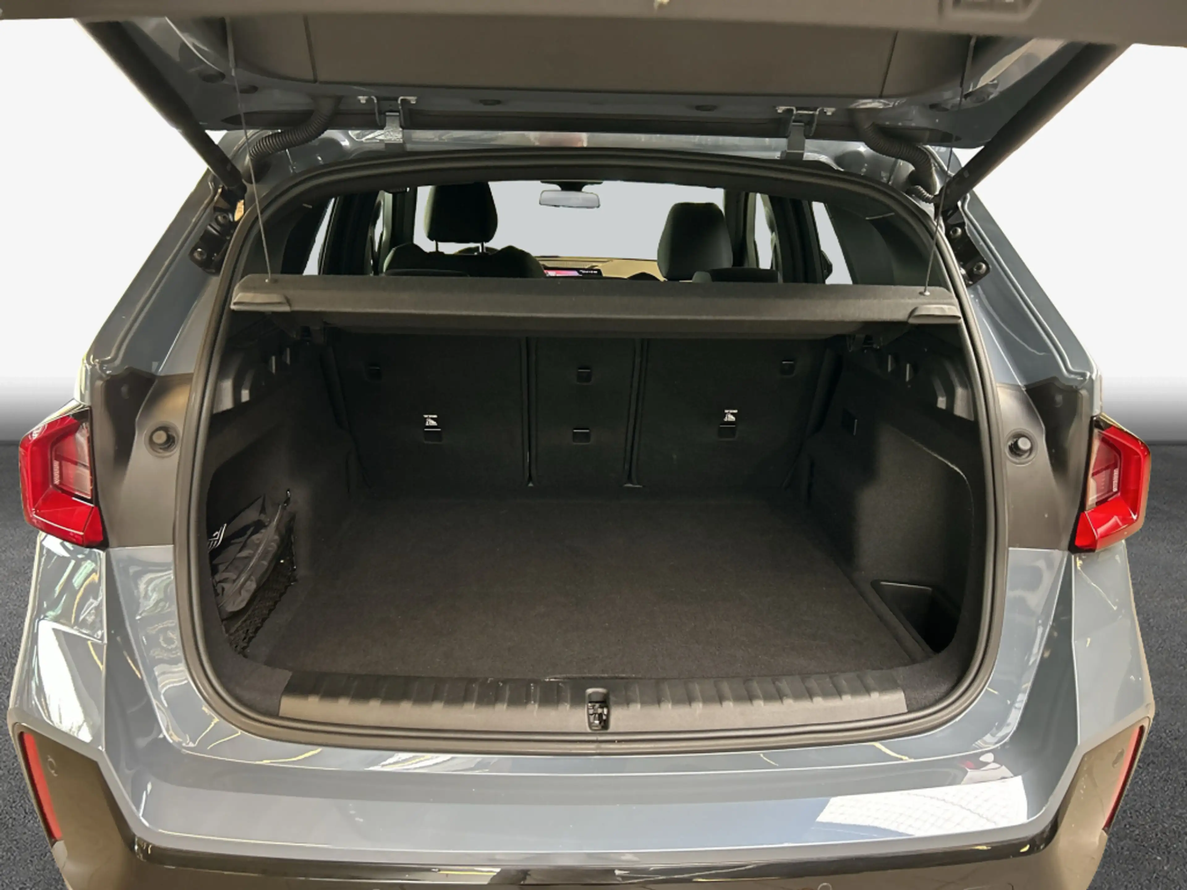BMW iX1 xDrive30 M-Paket LED Harman Kardon SHZ — photo 9