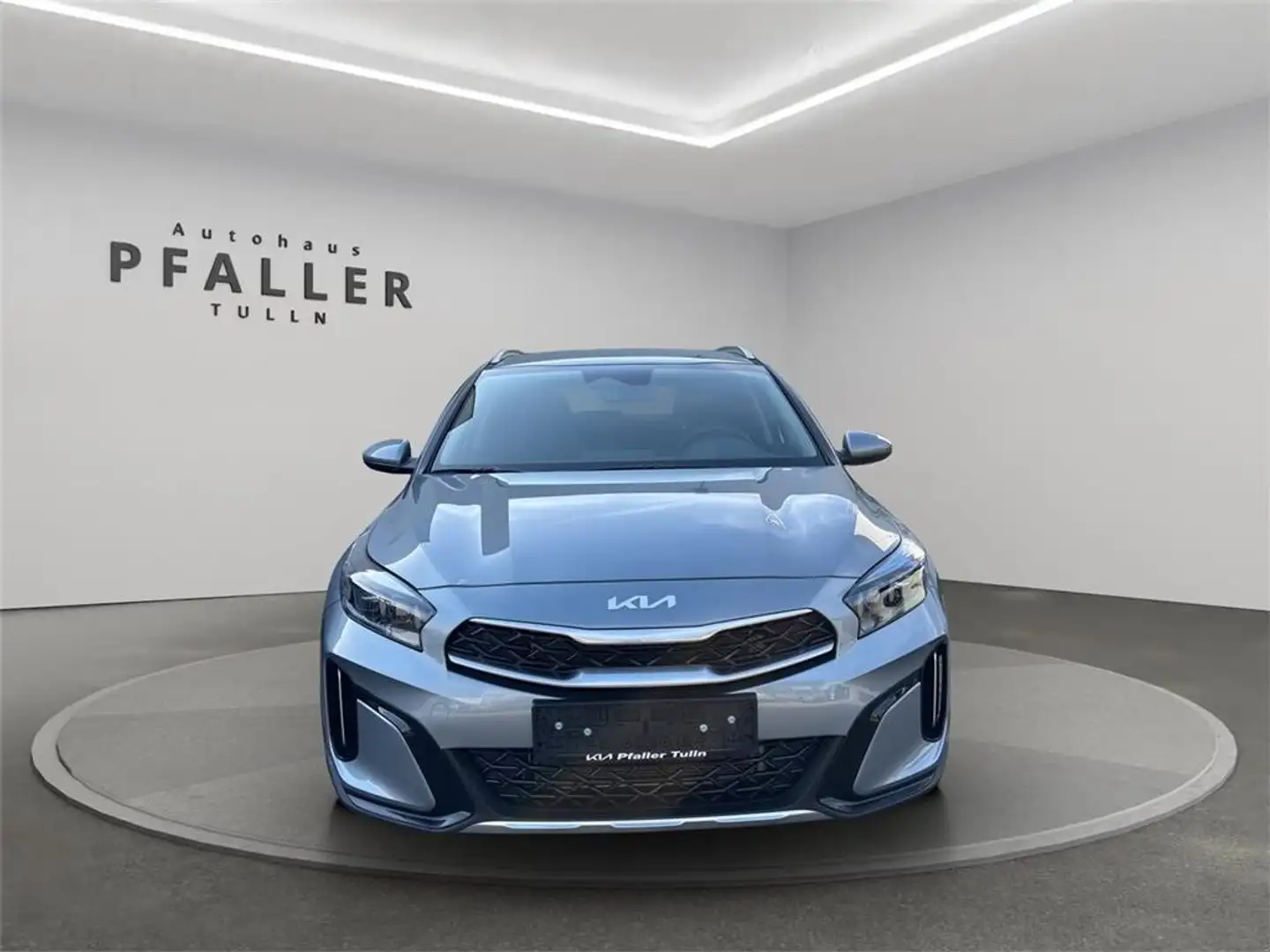 Kia XCeed Xceed 1,0 TGDI 48V GPF Silber DCT Silber - 2