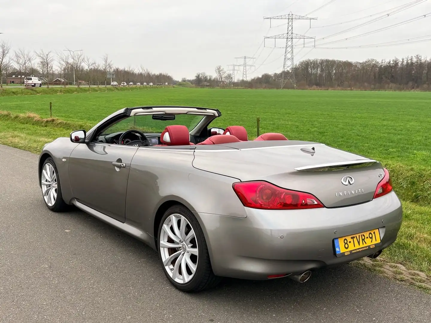 Infiniti G37 37 GT Premium Aut., Leer, Cruise, Navi, ECC, PDC Grau - 2