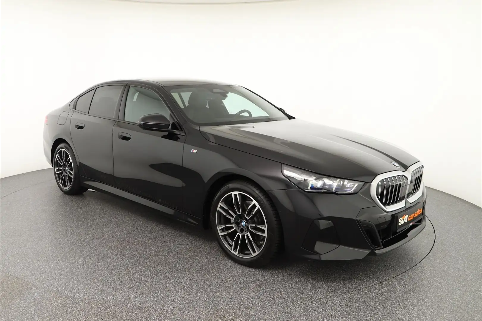 BMW 520 i M Sport Lüft|ACC|PAs+360°|ha&ka|4xSHZ|el.Si Schwarz - 1