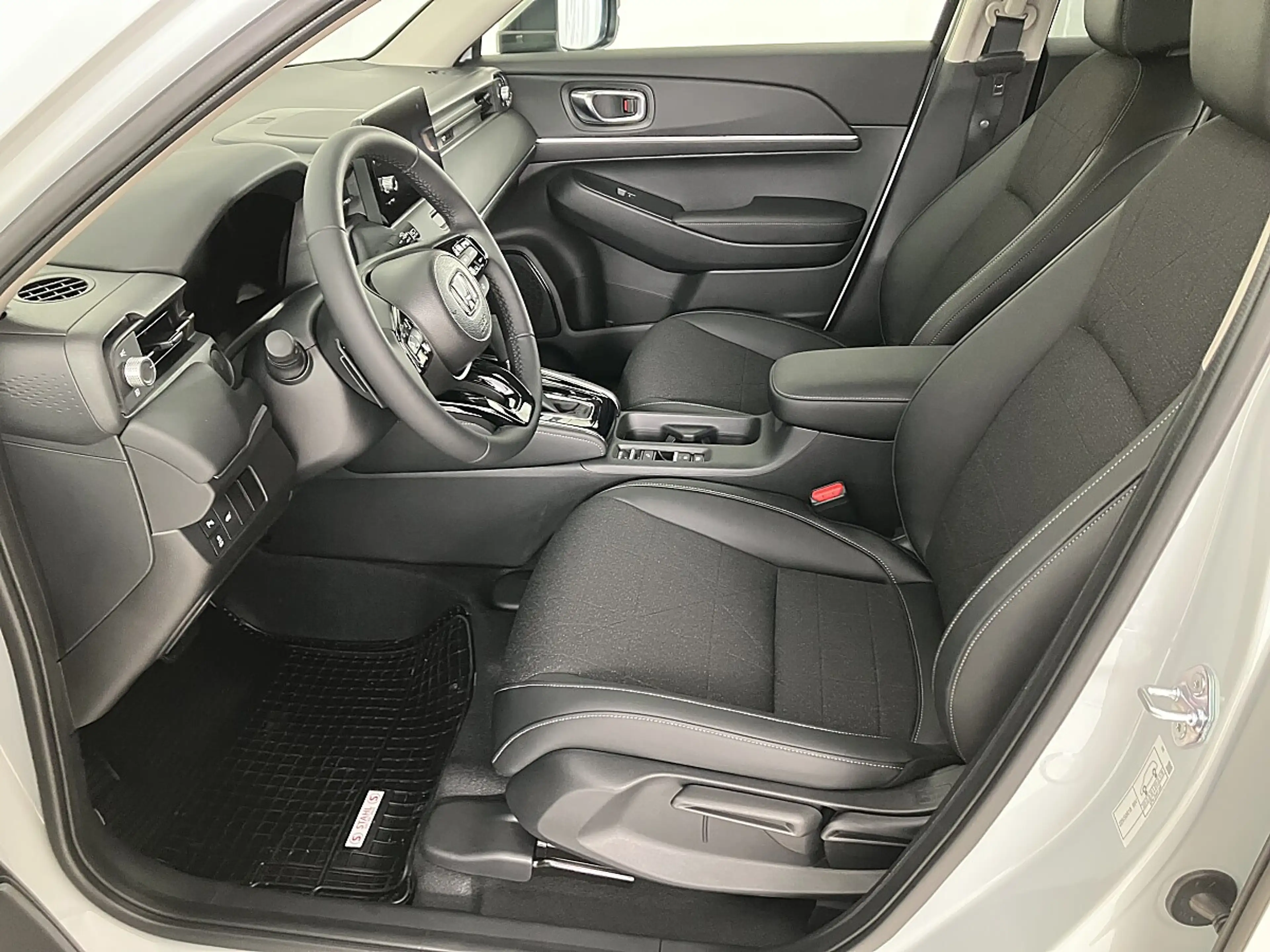Honda HR-V 1,5 i-MMD Hybrid 2WD Advance Aut. — photo 14
