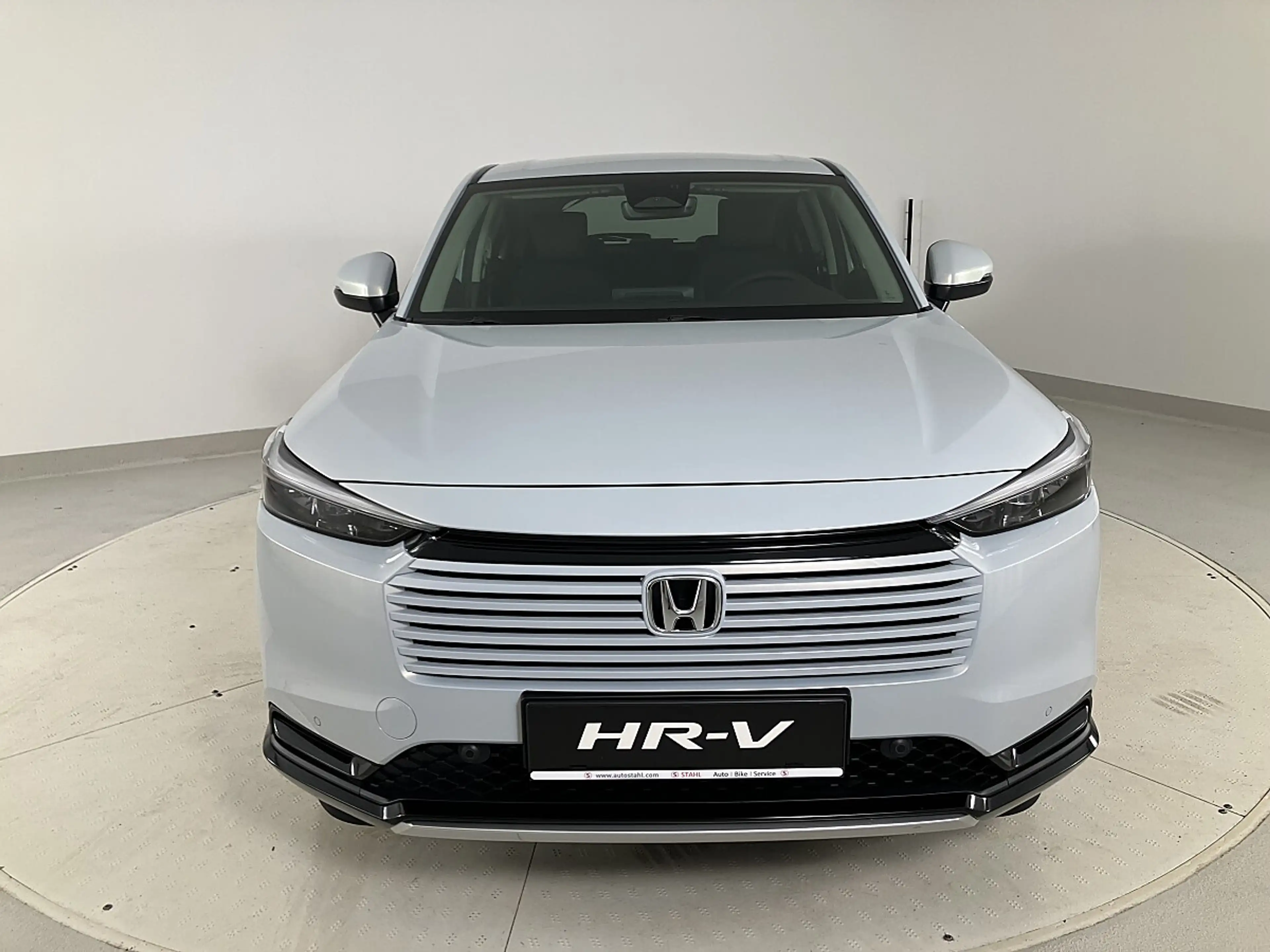 Honda HR-V 1,5 i-MMD Hybrid 2WD Advance Aut. — photo 2
