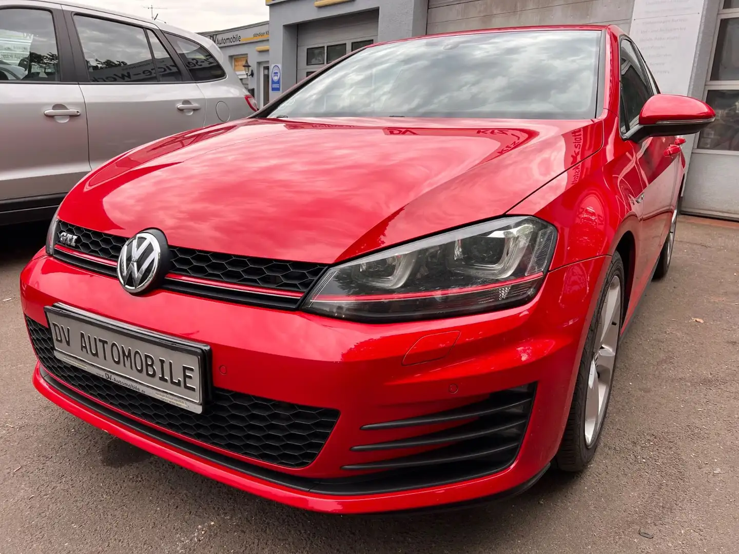 Volkswagen Golf VII Lim. GTI *HU Neu-Insp.Neu-2.Hand* Rot - 1