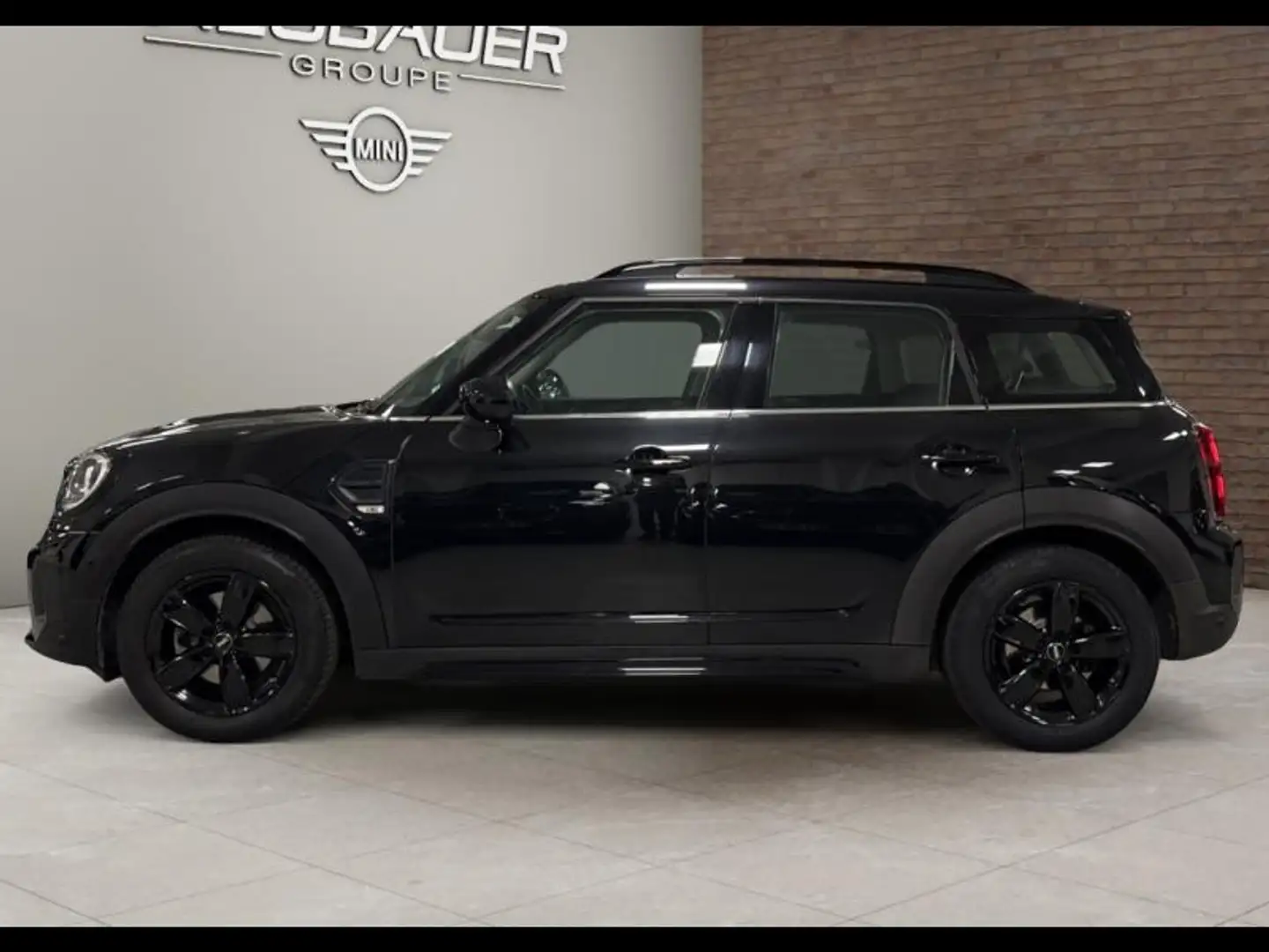MINI Countryman C Cooper 136ch Edition Premium Plus BVA7 Schwarz - 2