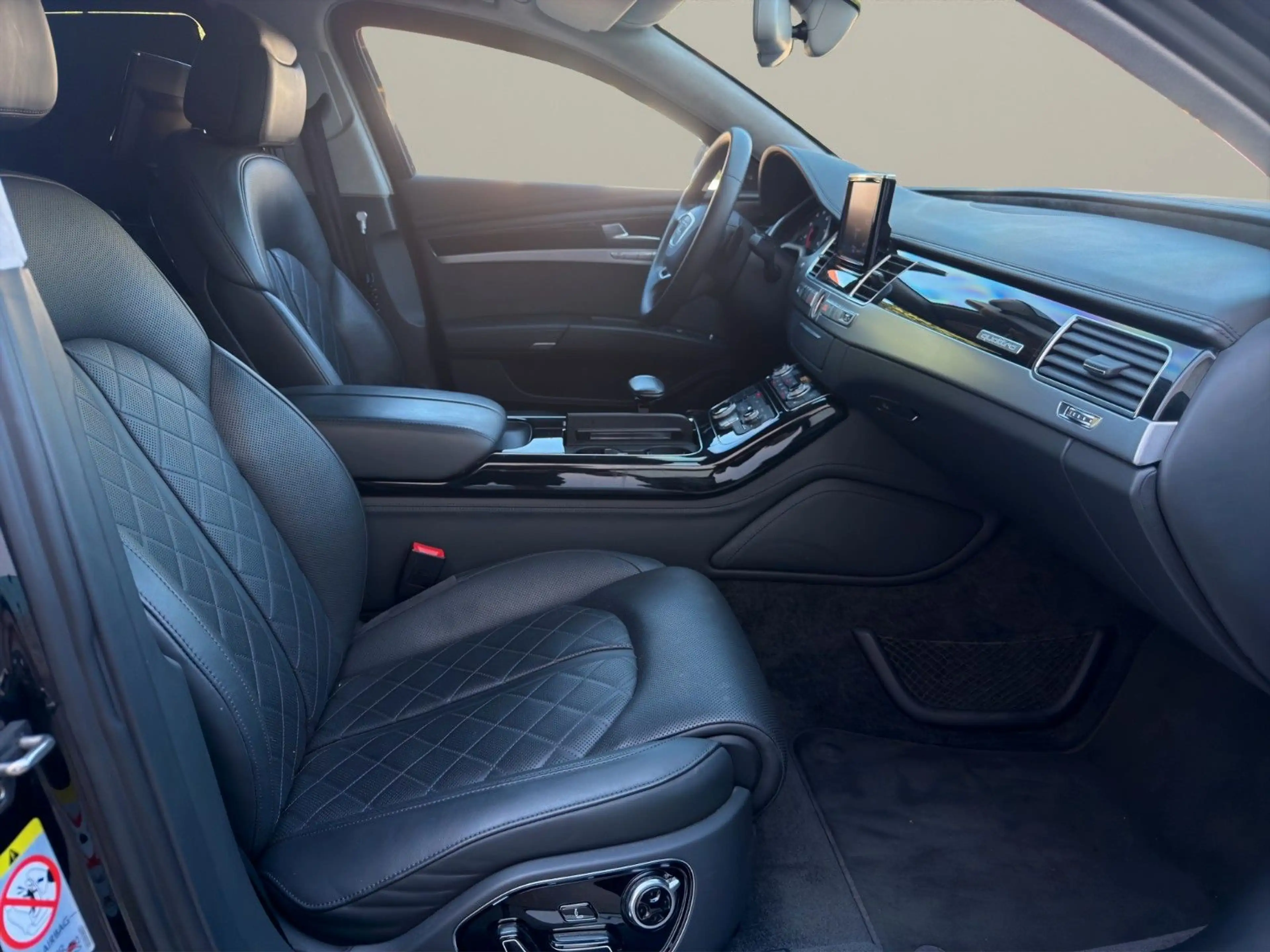 Audi A8 6.3 W12 HIGHT SECURITY*ARMORED*VR9*Armoured — photo 9