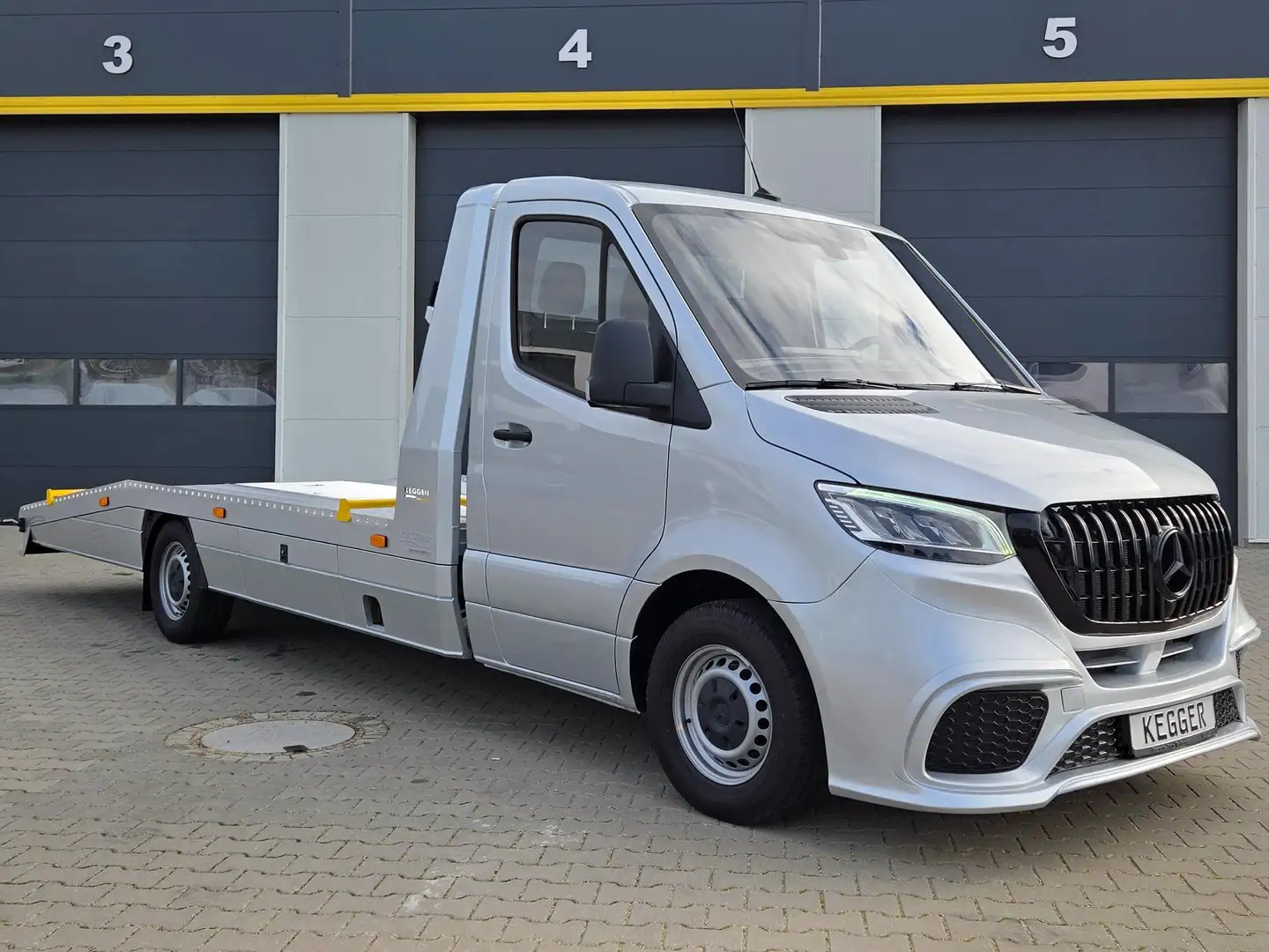 Mercedes-Benz Sprinter 315 CDI SOFORT MBUX/LED/AHK KEGGER Silber - 2