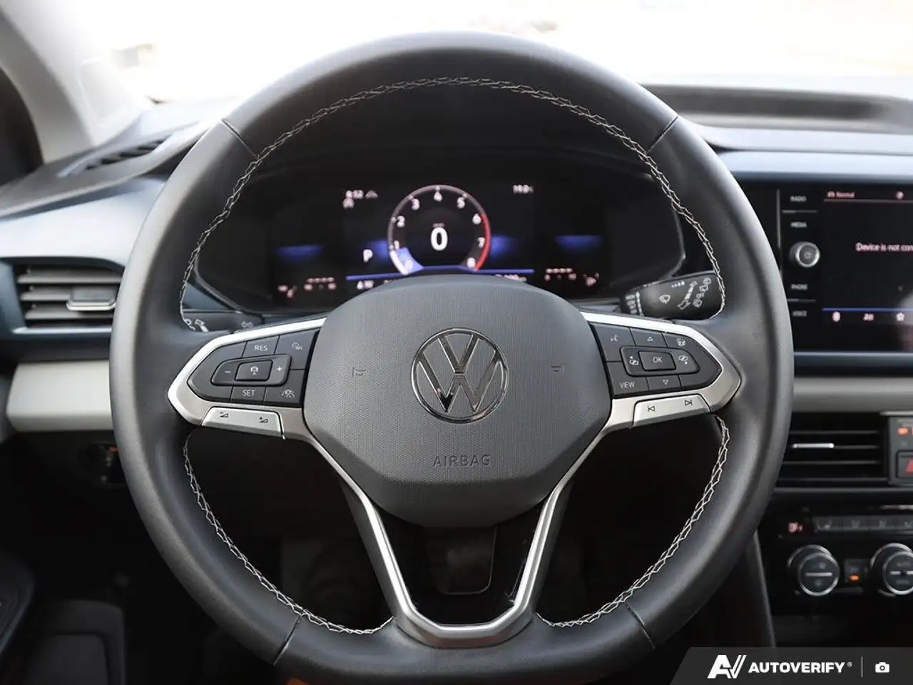 Volkswagen Taos снимка Volkswagen Taos