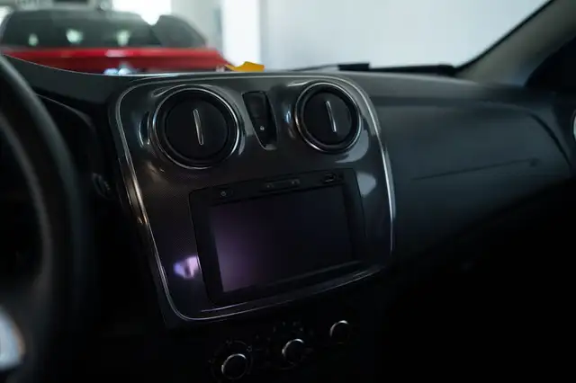 Dacia Sandero view 10
