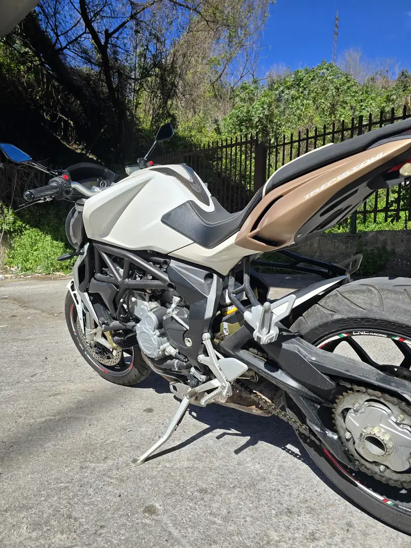 MV Agusta Brutale 675 Bianco - 2