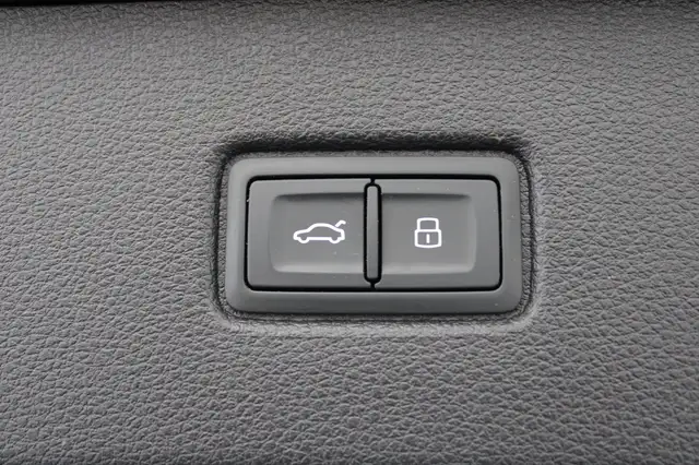 Audi Q7 50 TDI quattro S line Ansicht 9