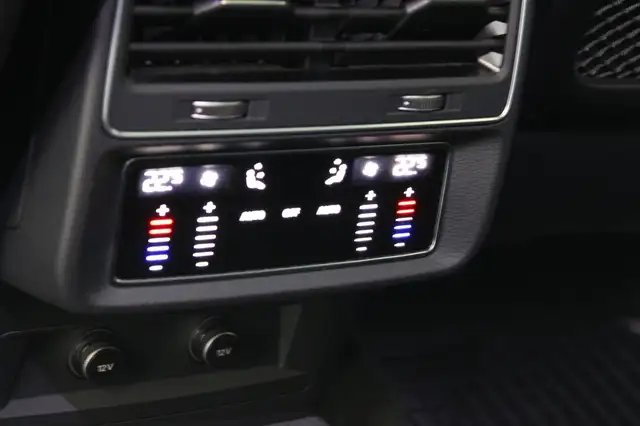 Audi Q7 50 TDI quattro S line Ansicht 11
