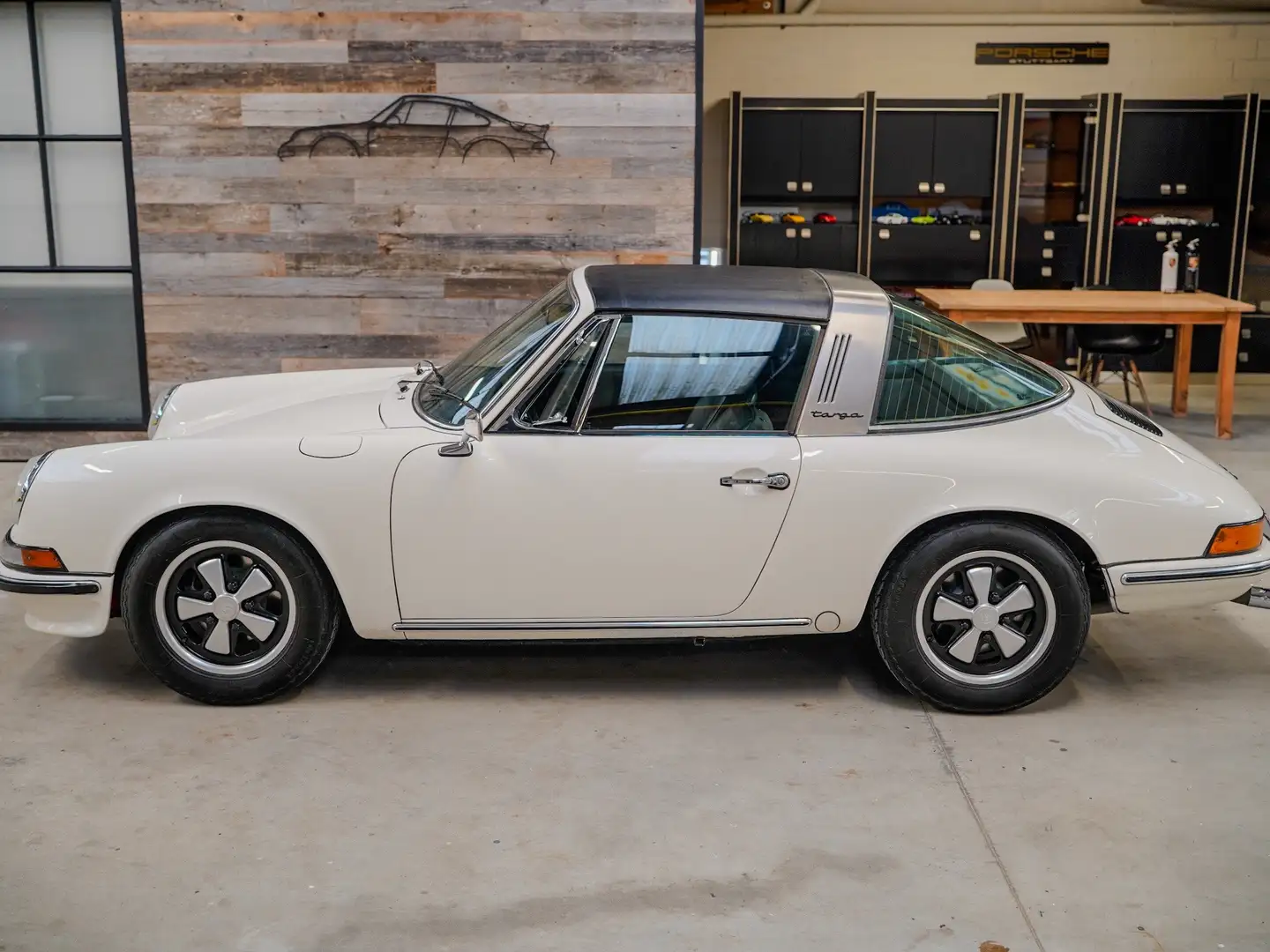 Porsche 911 911 2.4 T Targa - Original - EU Car - Unrestored Biały - 2
