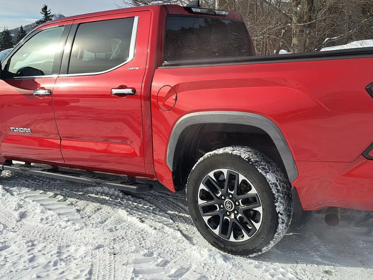 Toyota Tundra снимка Toyota Tundra