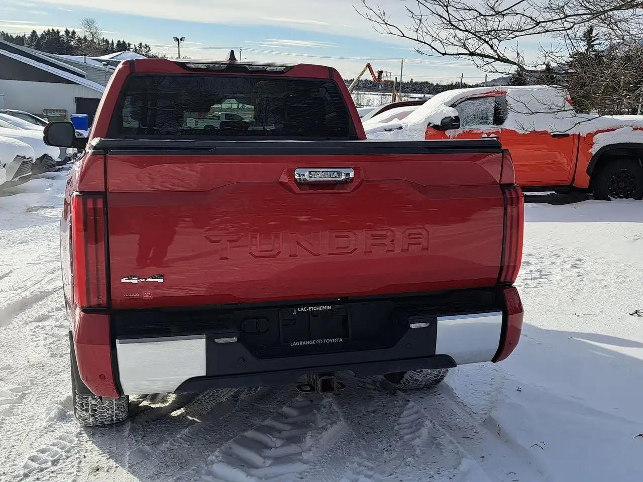 Toyota Tundra снимка Toyota Tundra