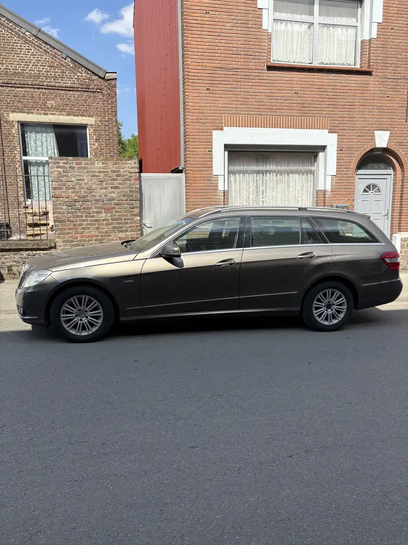 Mercedes-Benz E 220 CDI BE Avantgarde Start/Stop Brons - 2
