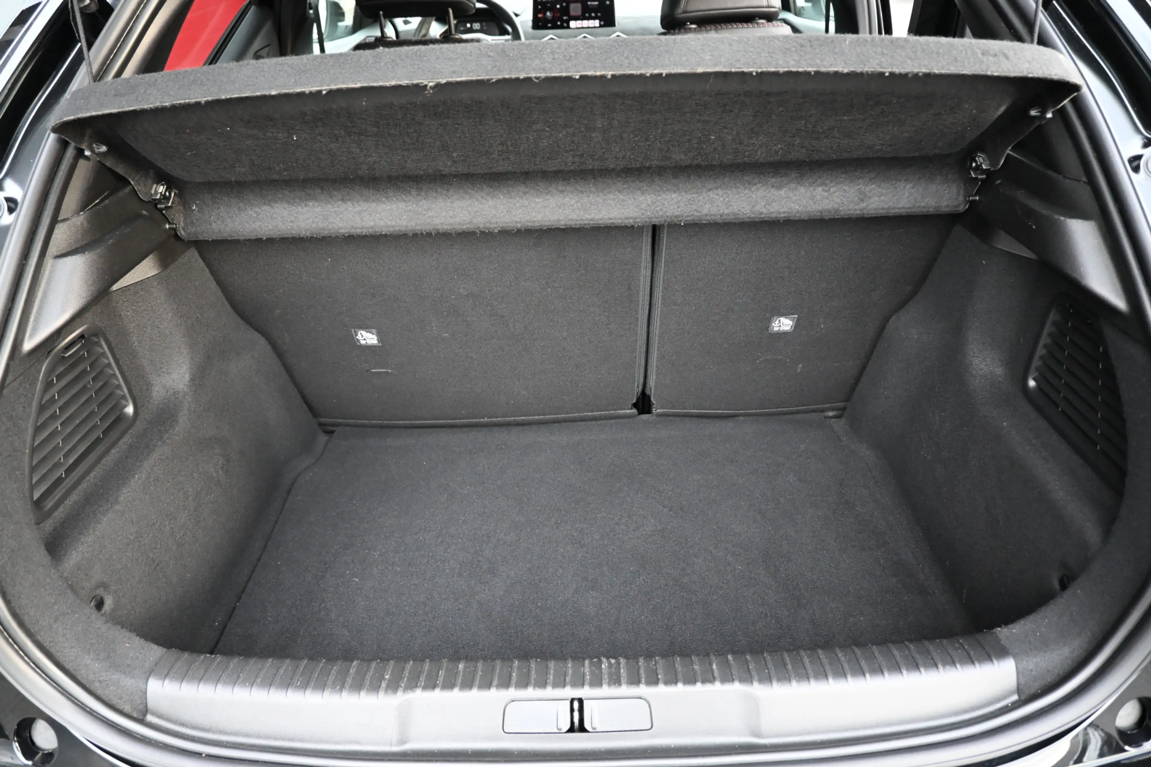 DS Automobiles DS 3 1.2 PureTech Performance Line trekhaak camera — photo 27