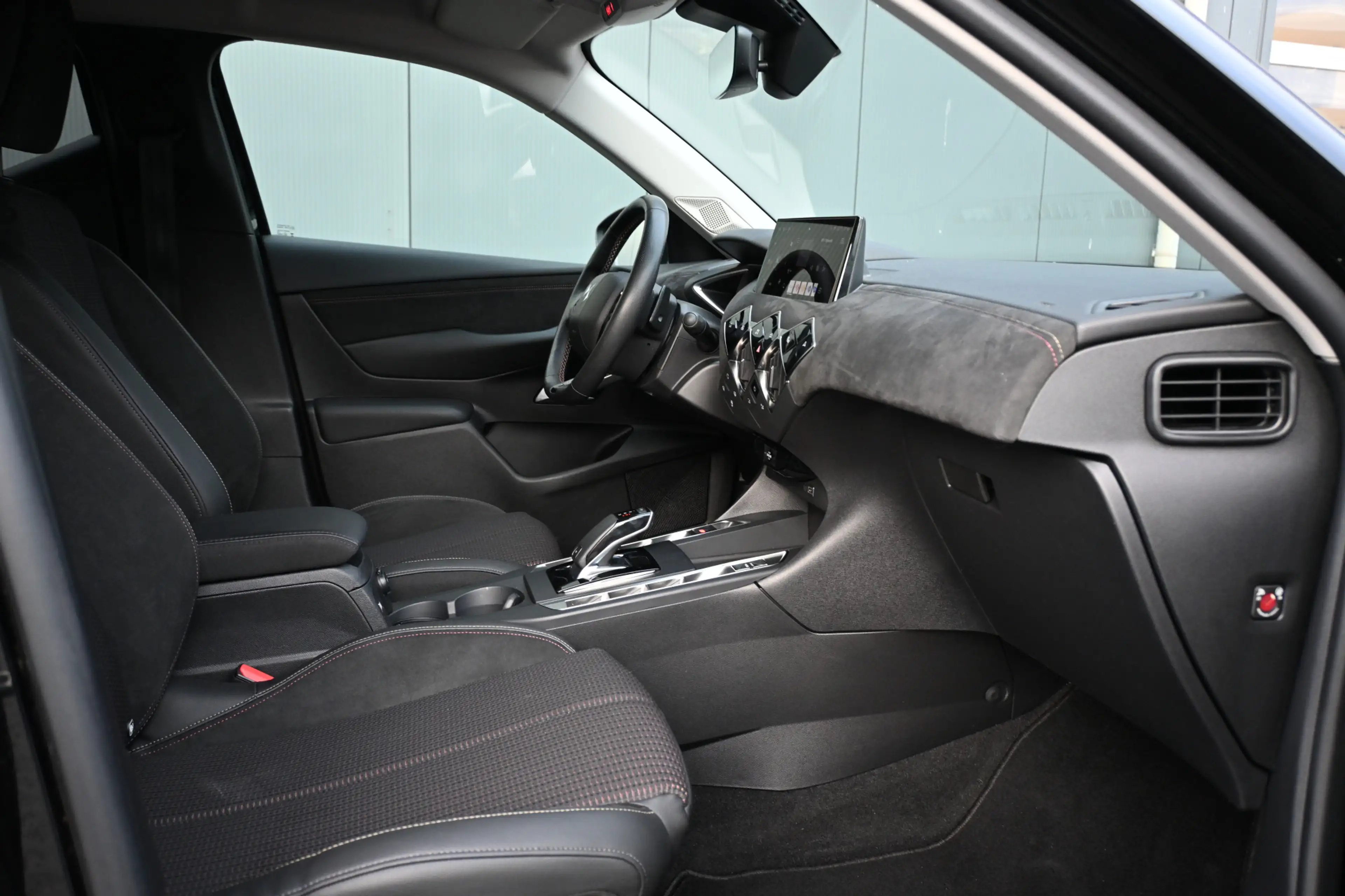 DS Automobiles DS 3 1.2 PureTech Performance Line trekhaak camera — photo 36