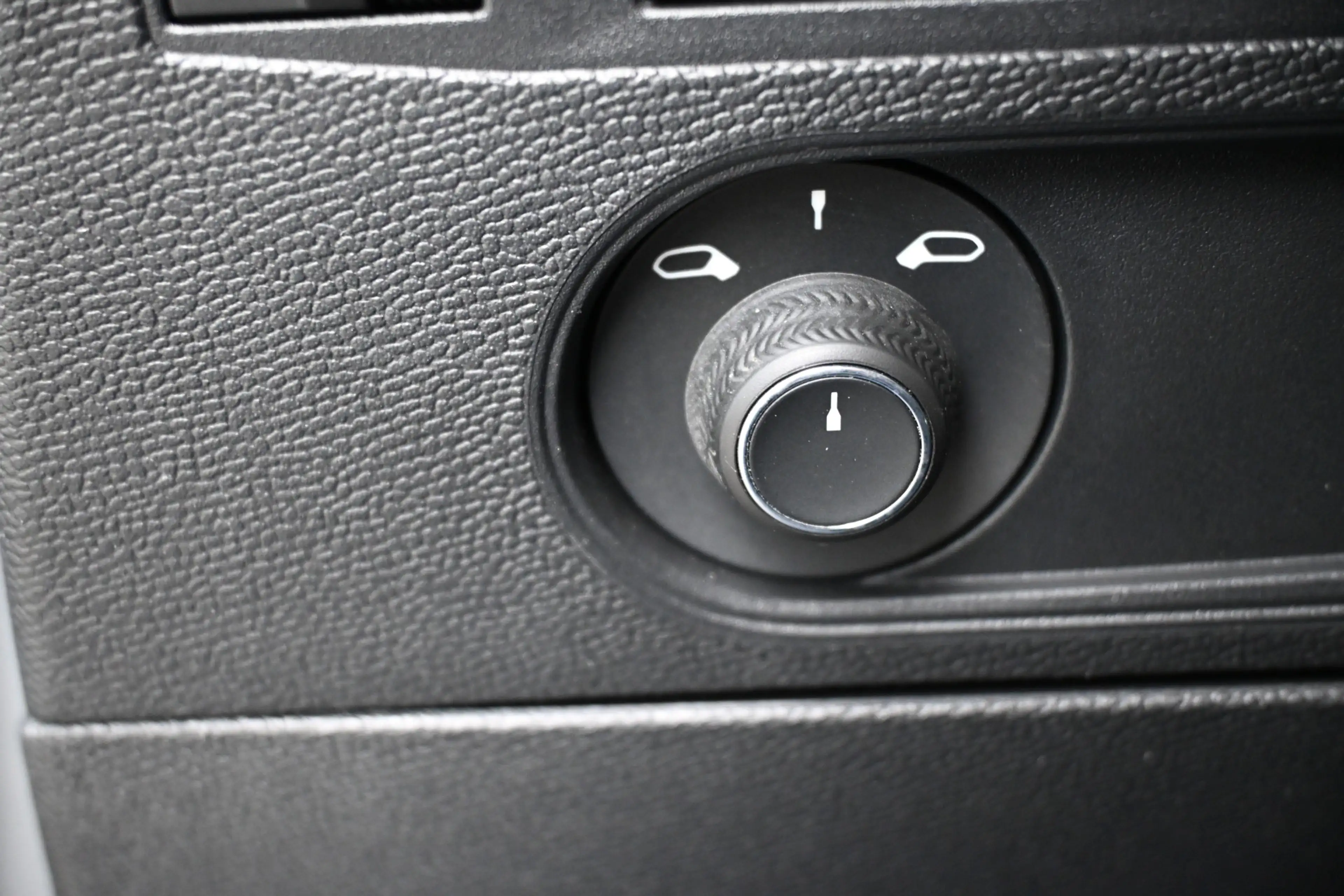 DS Automobiles DS 3 1.2 PureTech Performance Line trekhaak camera — photo 44