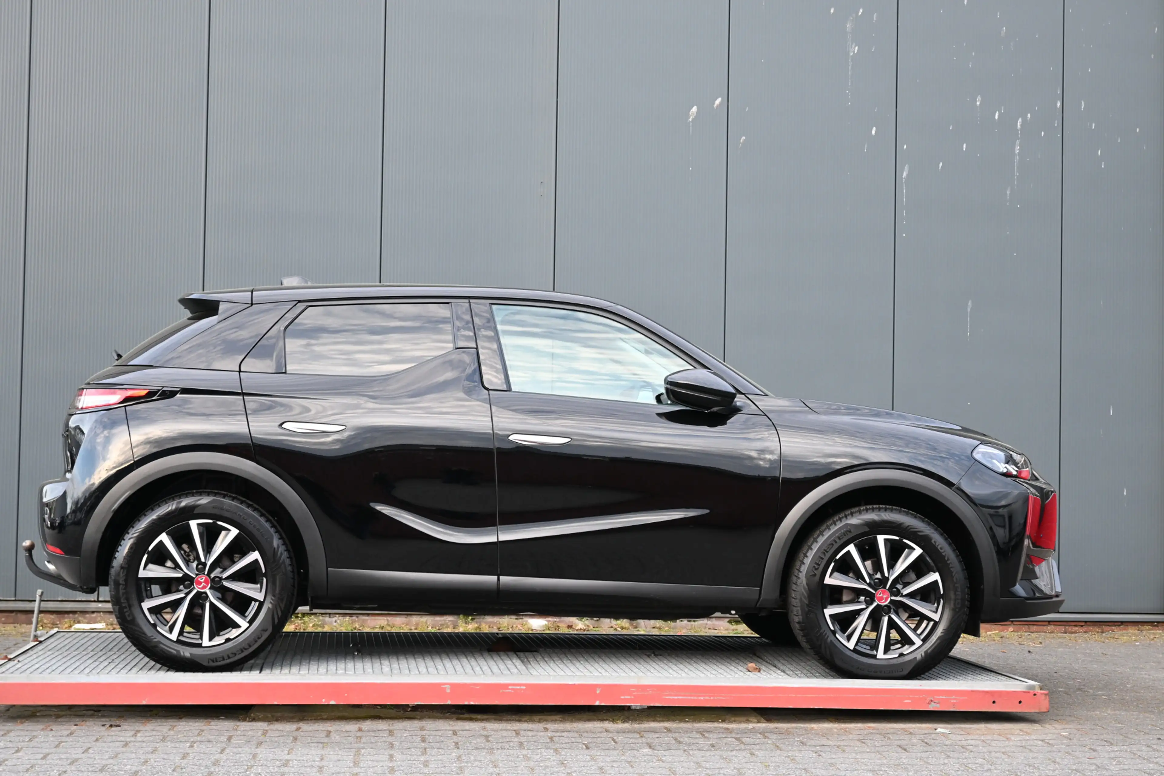 DS Automobiles DS 3 1.2 PureTech Performance Line trekhaak camera — photo 2