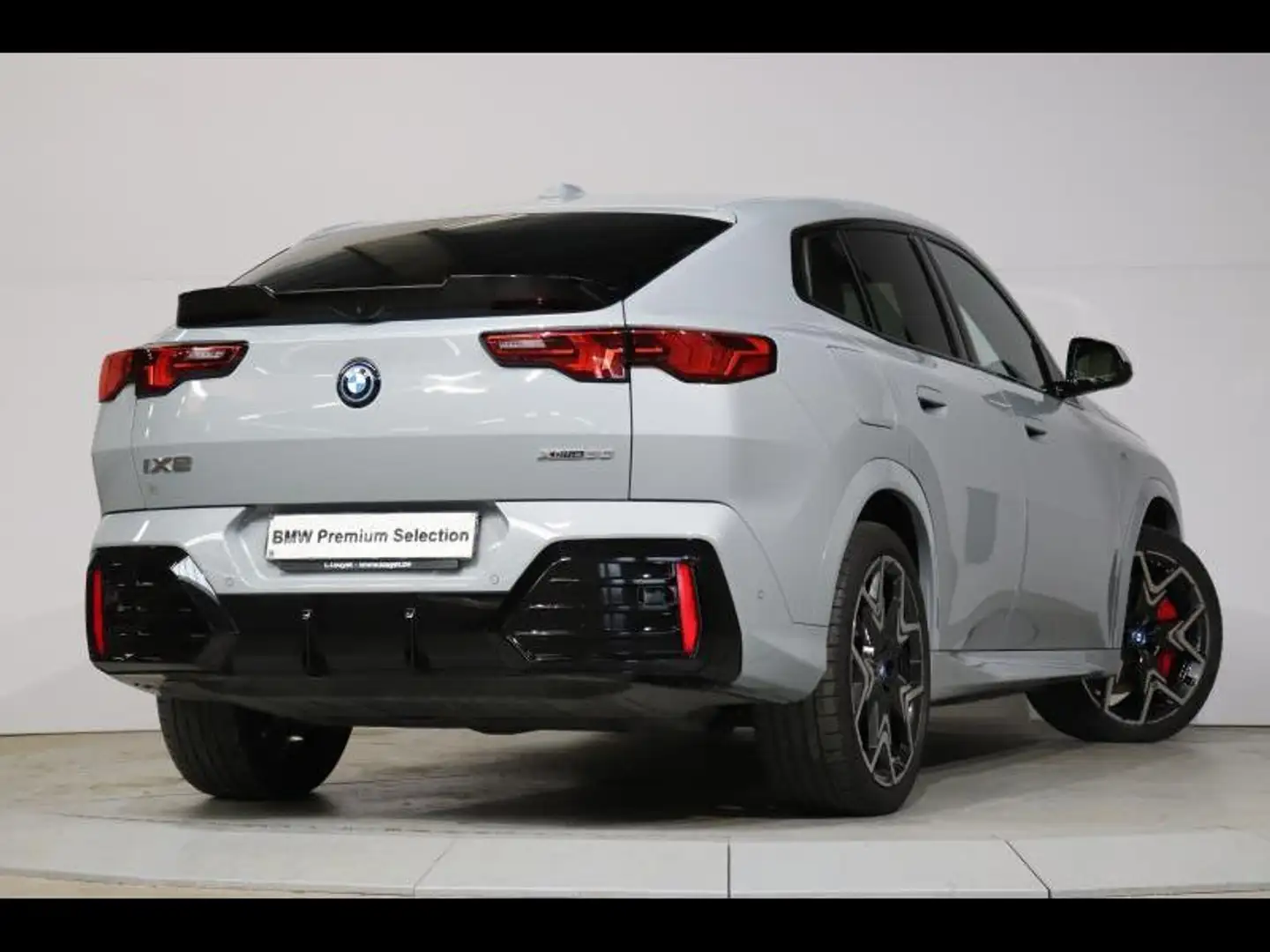 BMW iX2 xDrive30 Kit M Sport Gris - 2
