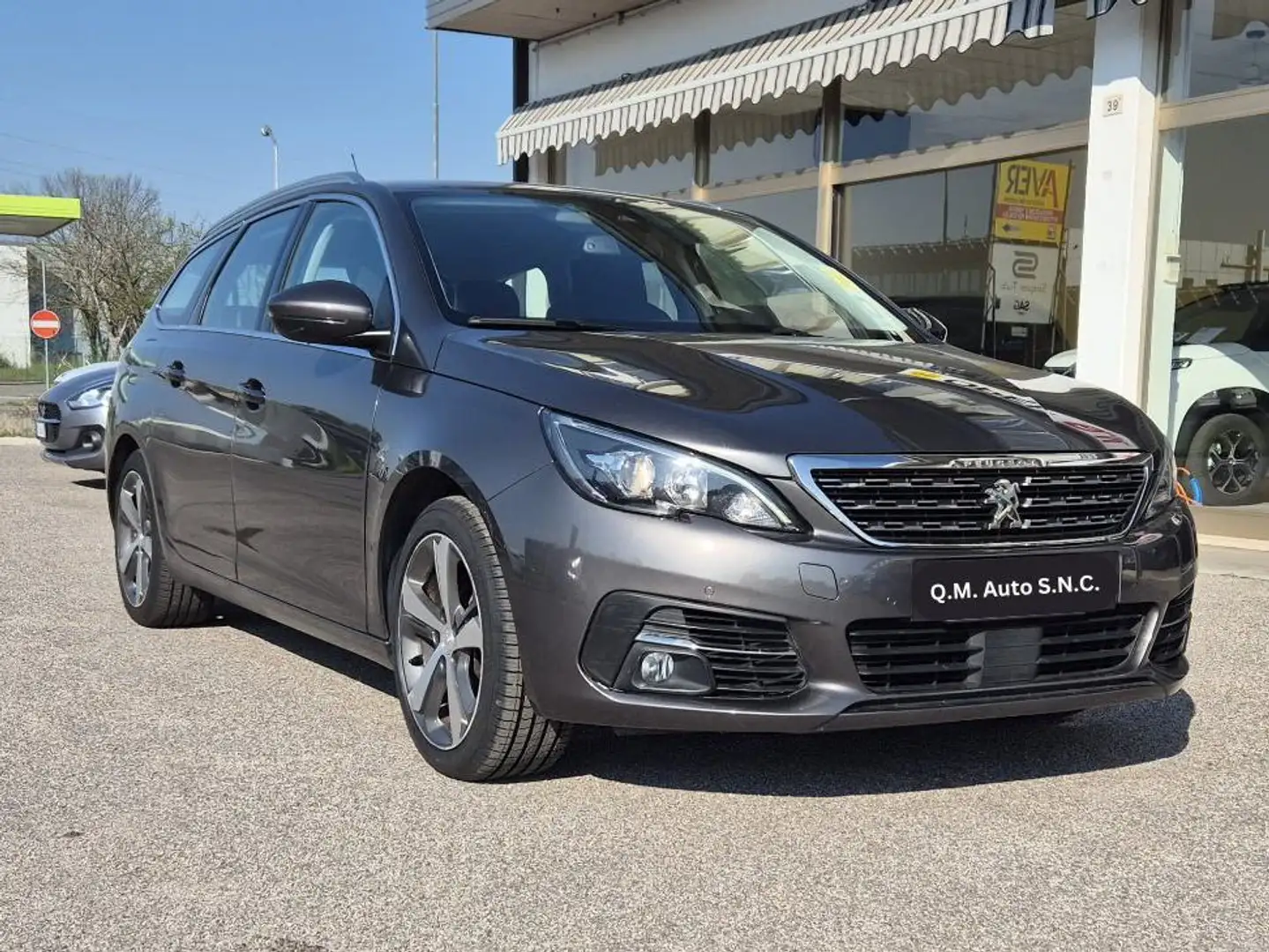 Peugeot 308 BlueHDi 130 S&S SW Allure Grijs - 1