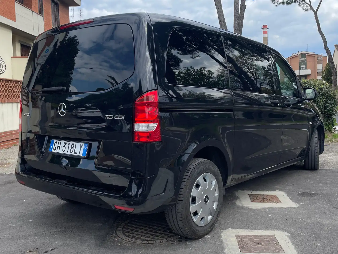 Mercedes-Benz Vito MIXTO COMPACT 110 Noir - 2