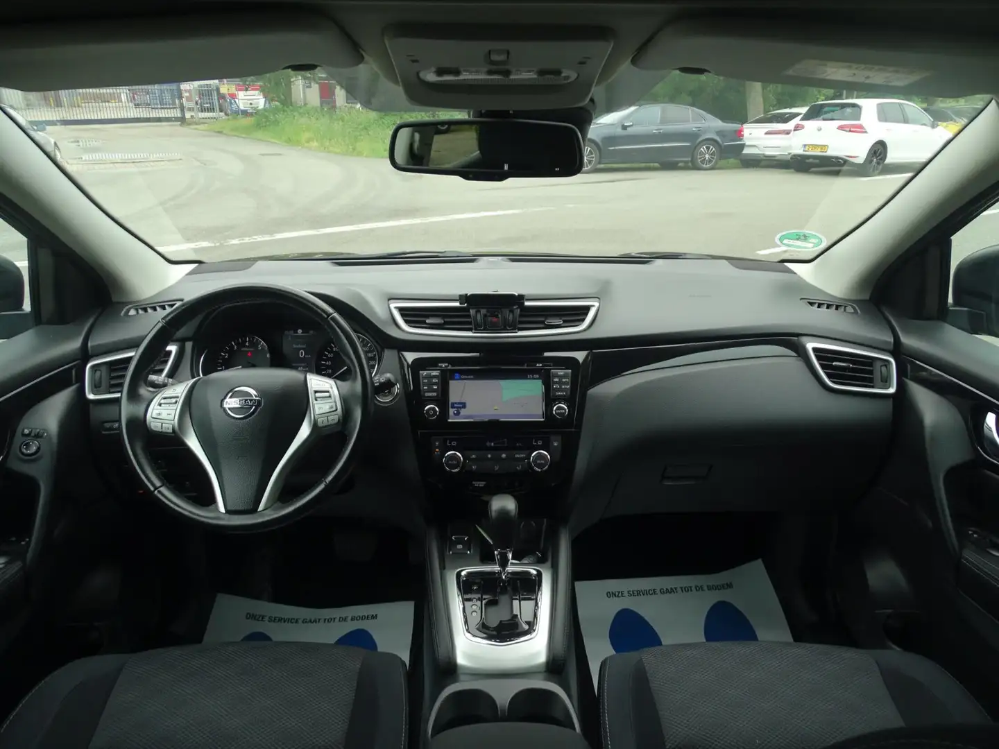 Nissan Qashqai 1.2 N-Connecta - AUTOMAAT - PANORAMISCH DAK - XENO Коричневий - 2