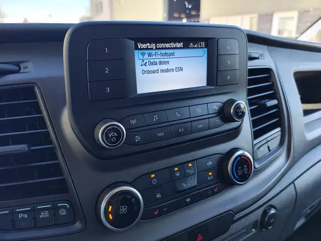 Ford Transit view 14