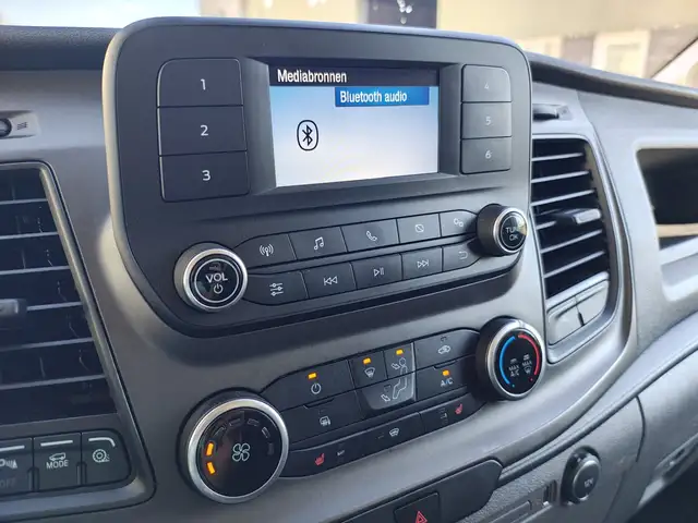 Ford Transit view 12
