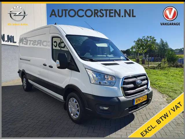 Ford Transit view 4