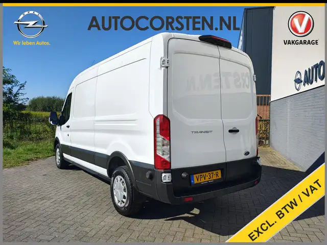 Ford Transit view 5