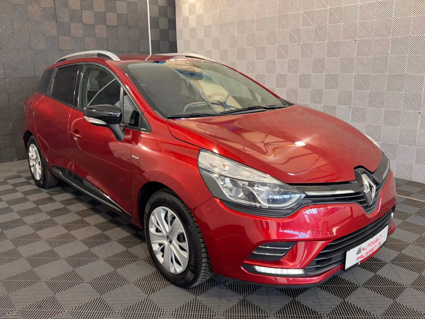 Renault Clio IV*GRANDTOUR*TEMPO-KLIMA-BLUETOOTH-LED-DAB+ Rot - 1