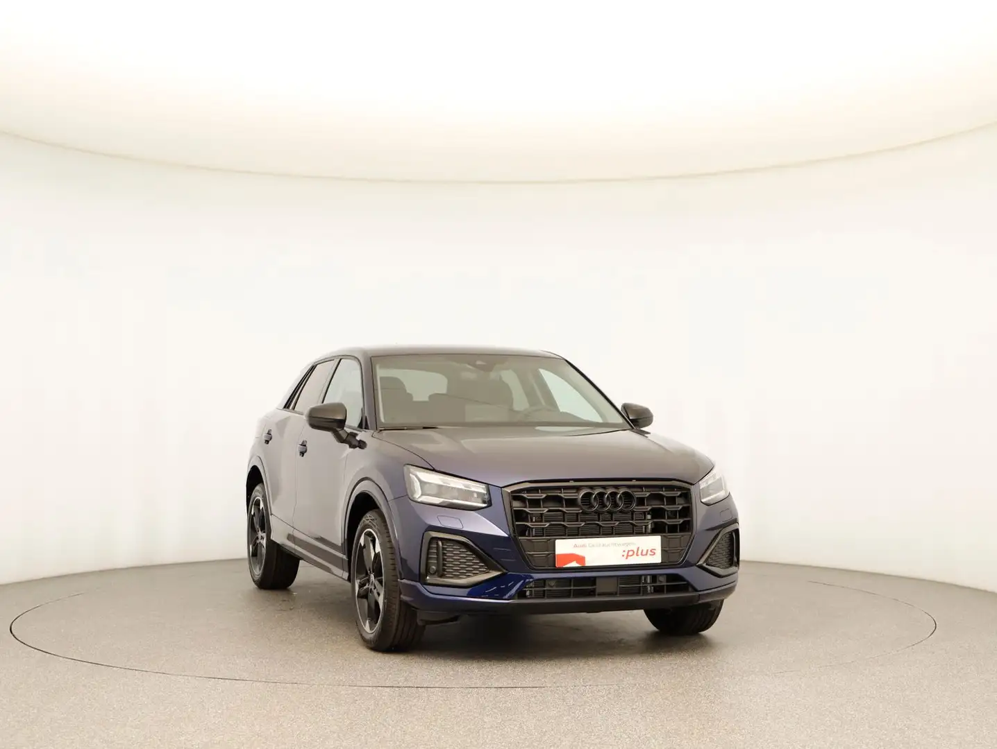 Audi Q2 30 TFSI admired Blau - 2