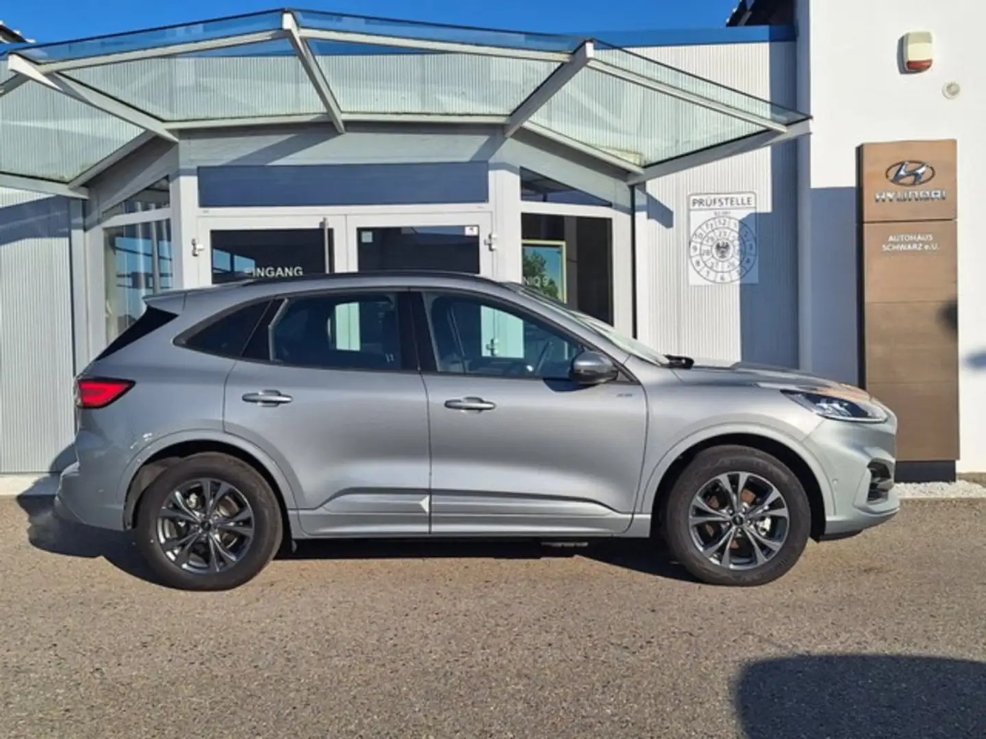 Ford Kuga 2,5 Duratec PHEV ST-Line Grijs - 2