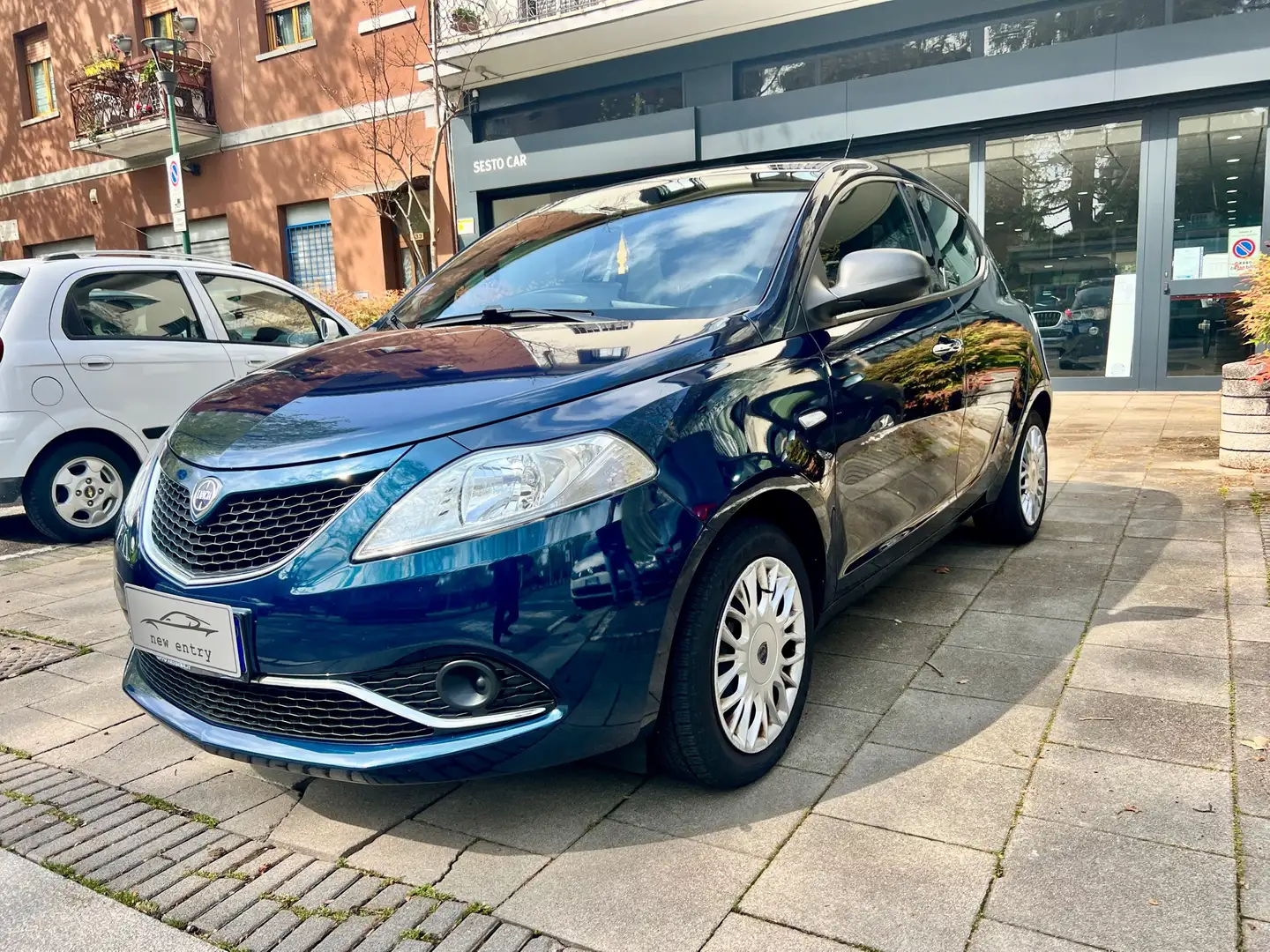 Lancia Ypsilon Ypsilon 1.2 UnYca 69cv NEOPATENTATI Blau - 1