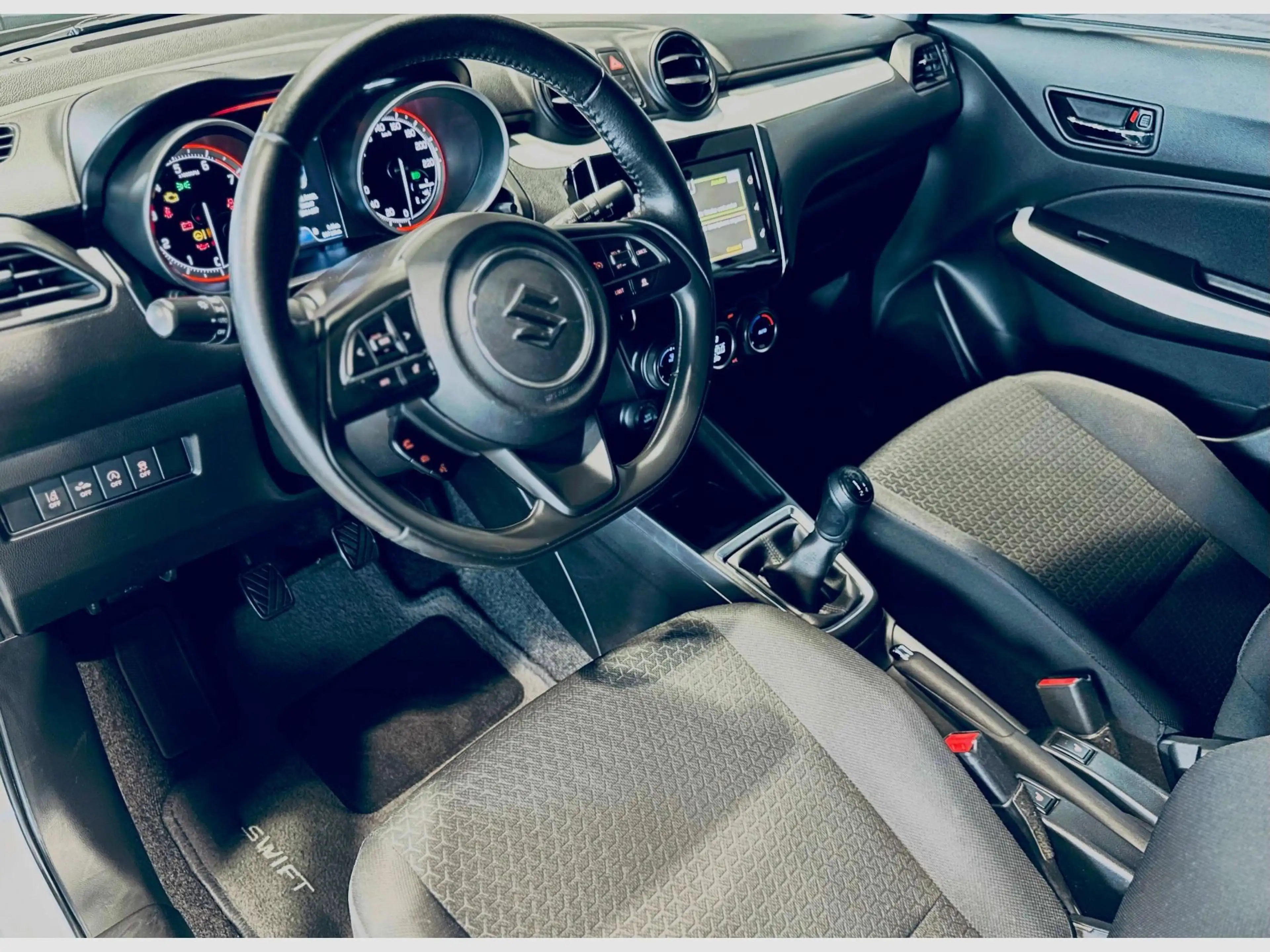 Suzuki Swift SWIFT COMFORT DUALJET MILD-HYBRID — photo 8