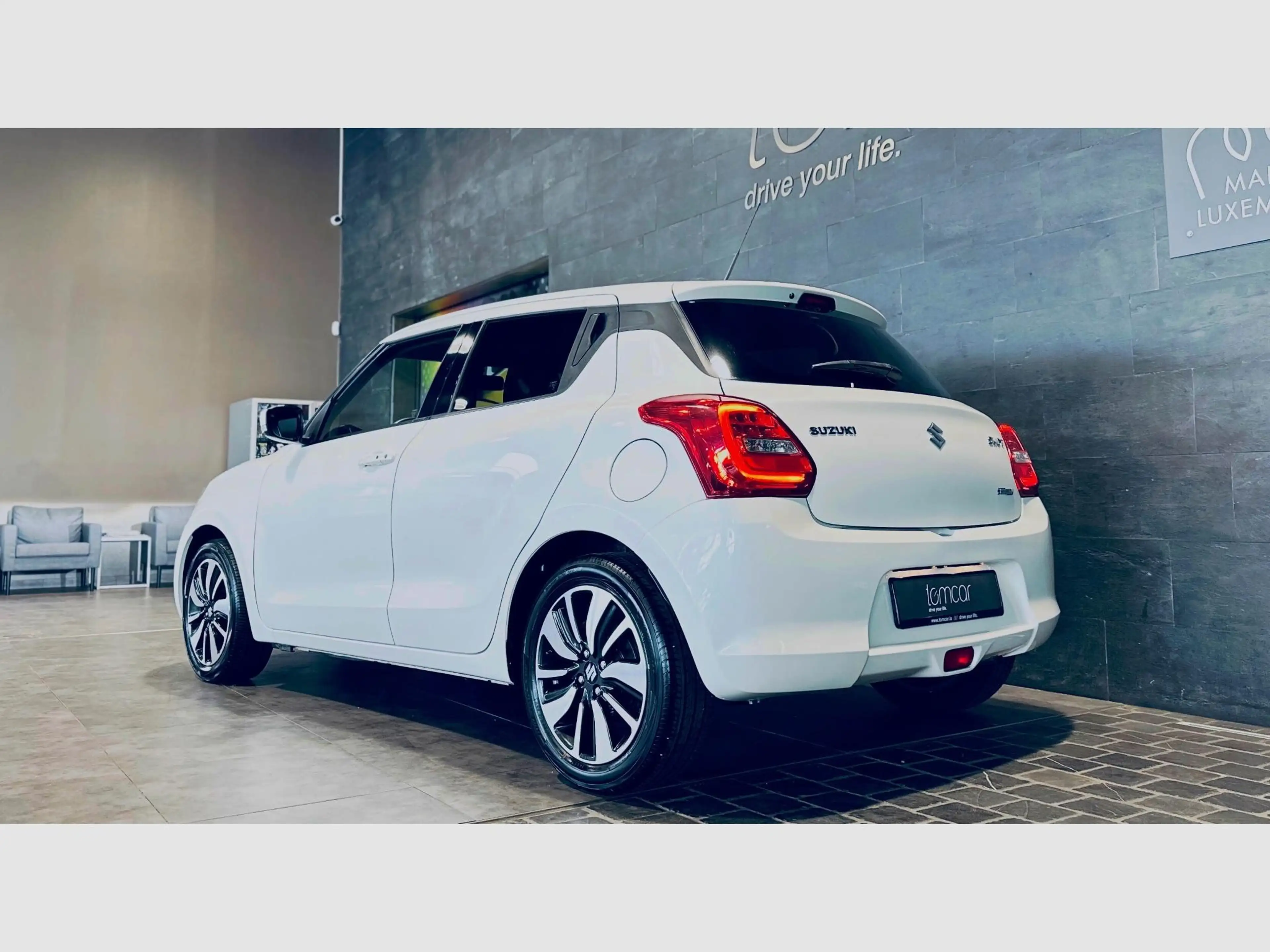 Suzuki Swift SWIFT COMFORT DUALJET MILD-HYBRID — photo 4