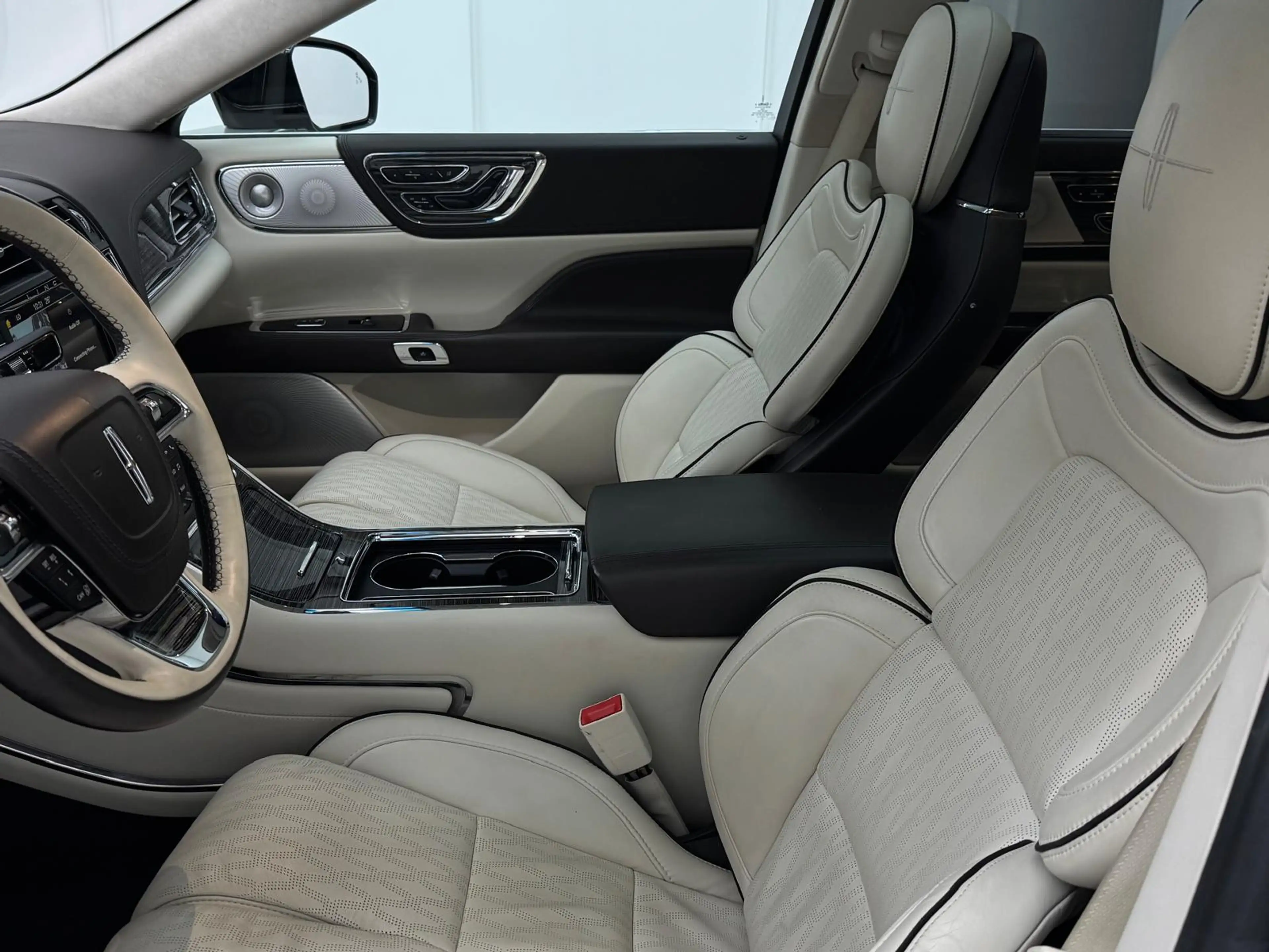 Lincoln Continental 3.0TT AWD Presidental — photo 8