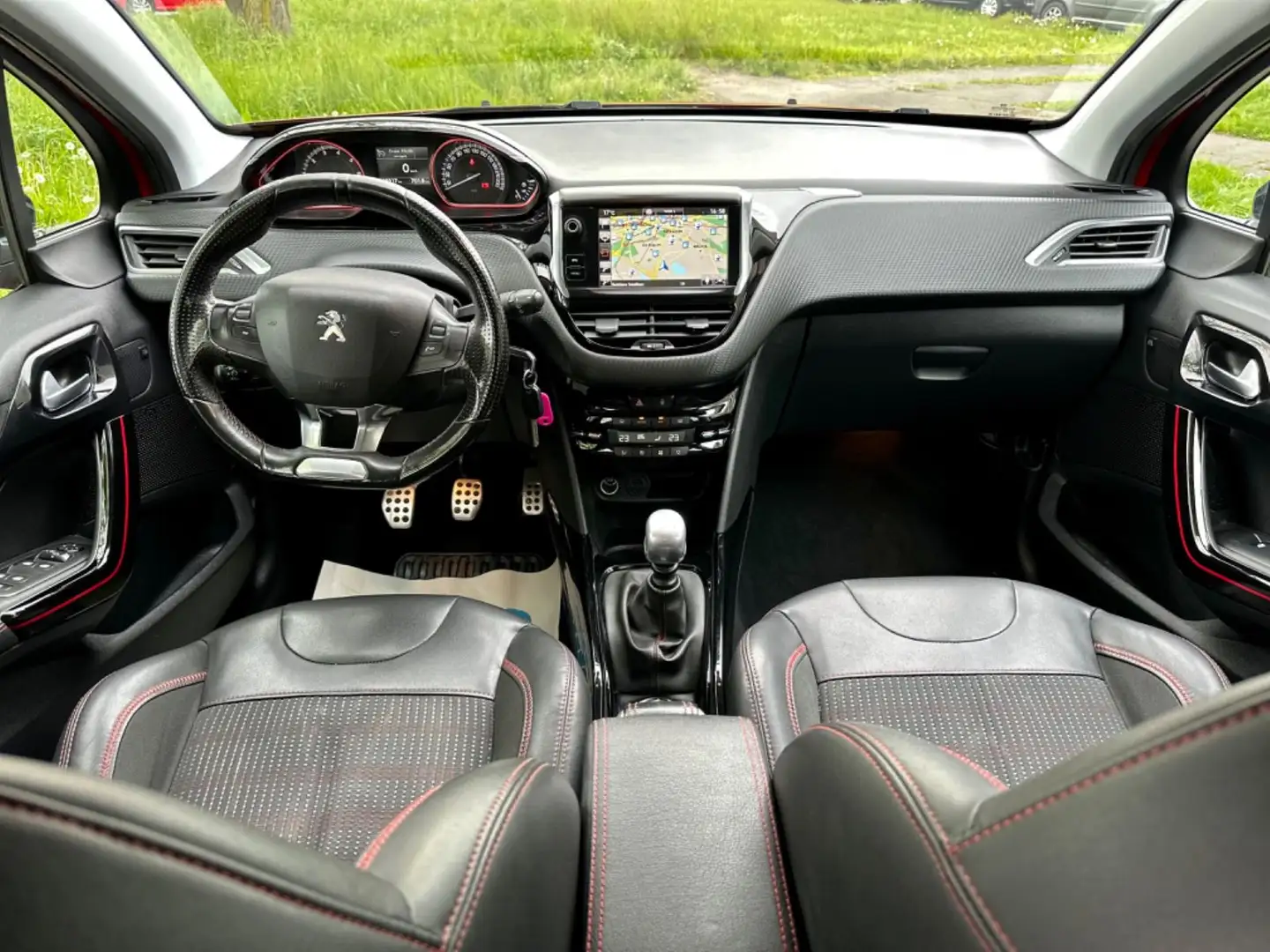 Peugeot 2008 Allure/GT-Line-Paket,Navigationssystem Plus Rot - 2