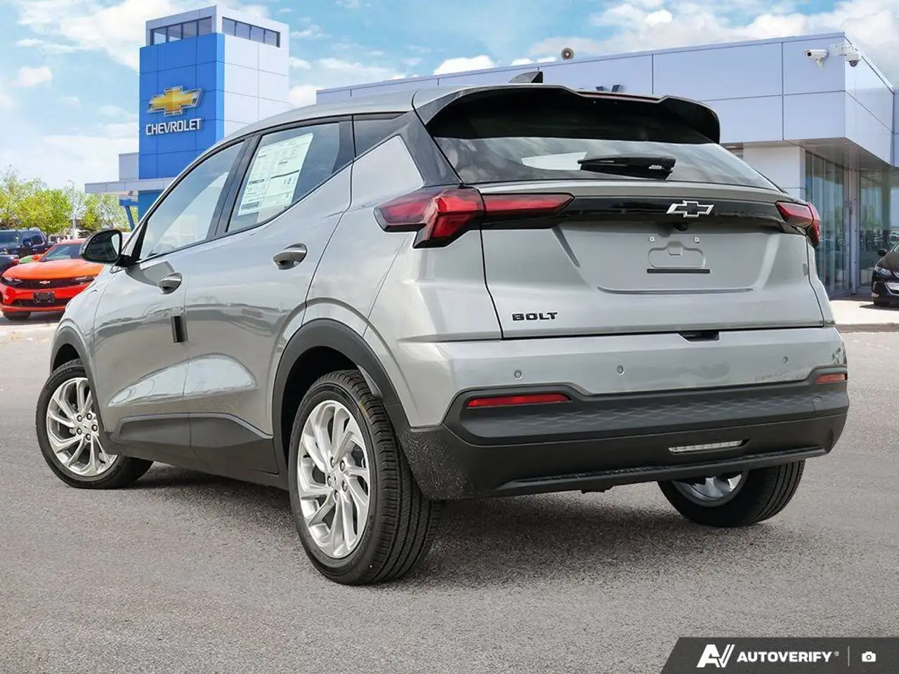 Chevrolet Bolt photo Chevrolet Bolt